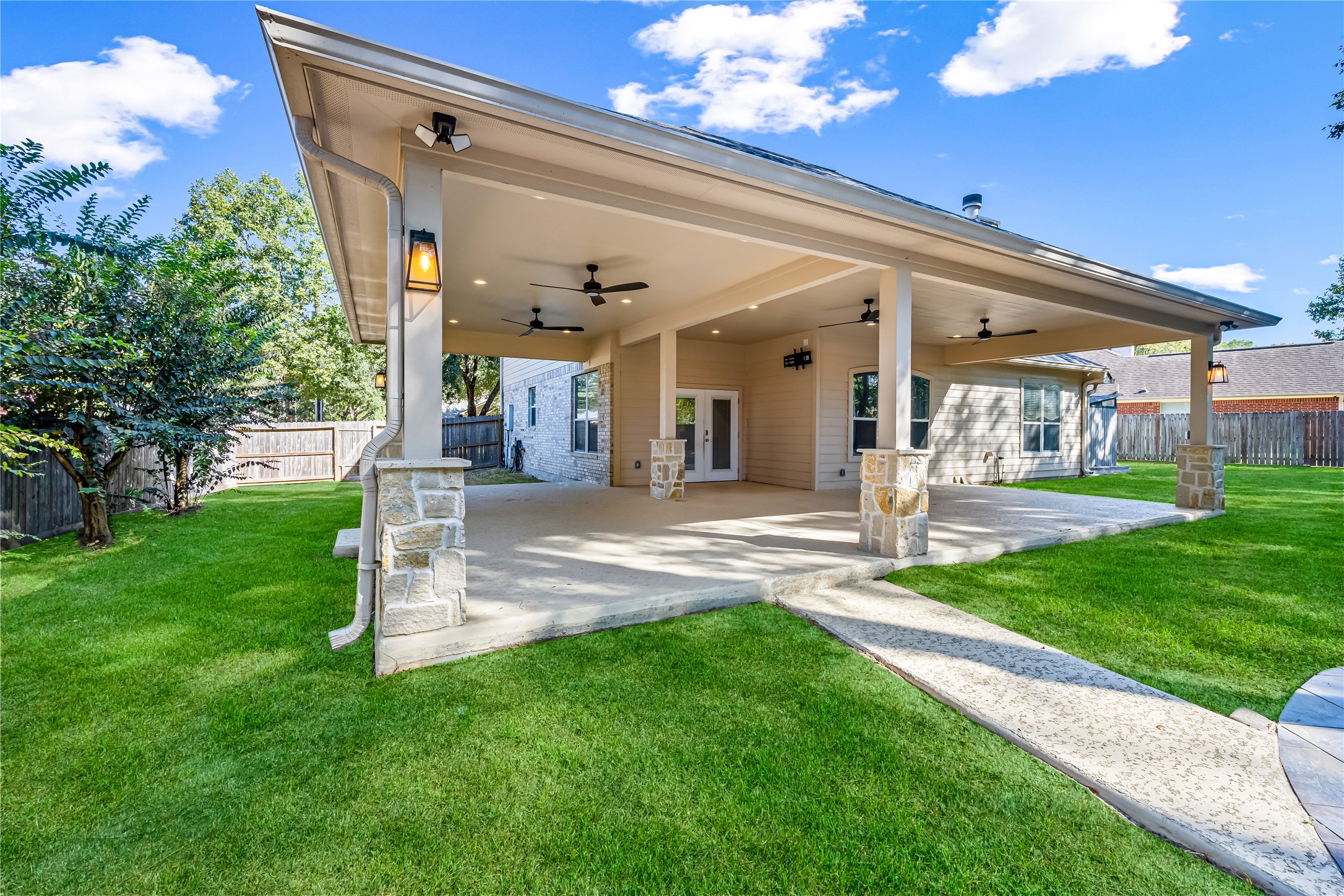 10228 Little T Property Photo 23