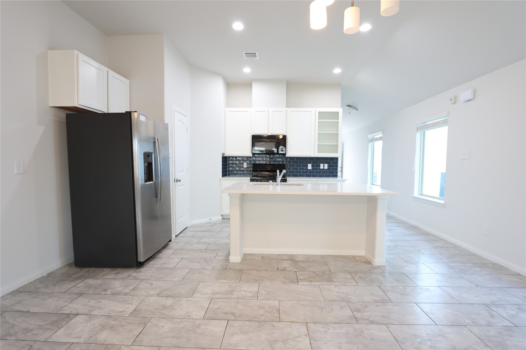 631 Norwalk Drive Property Photo 3