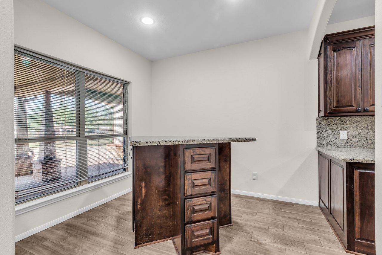25171 Virginia Lane Property Photo 9