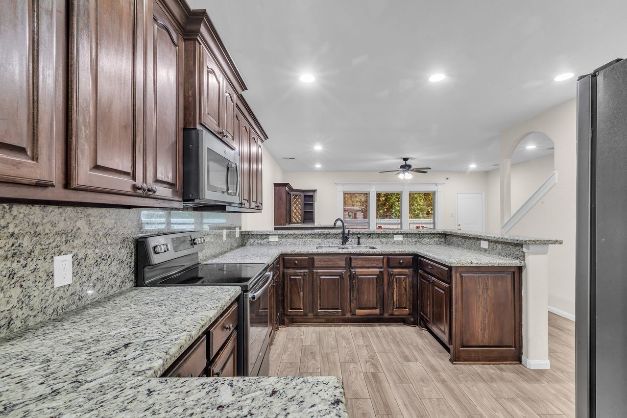 25171 Virginia Lane Property Photo 12
