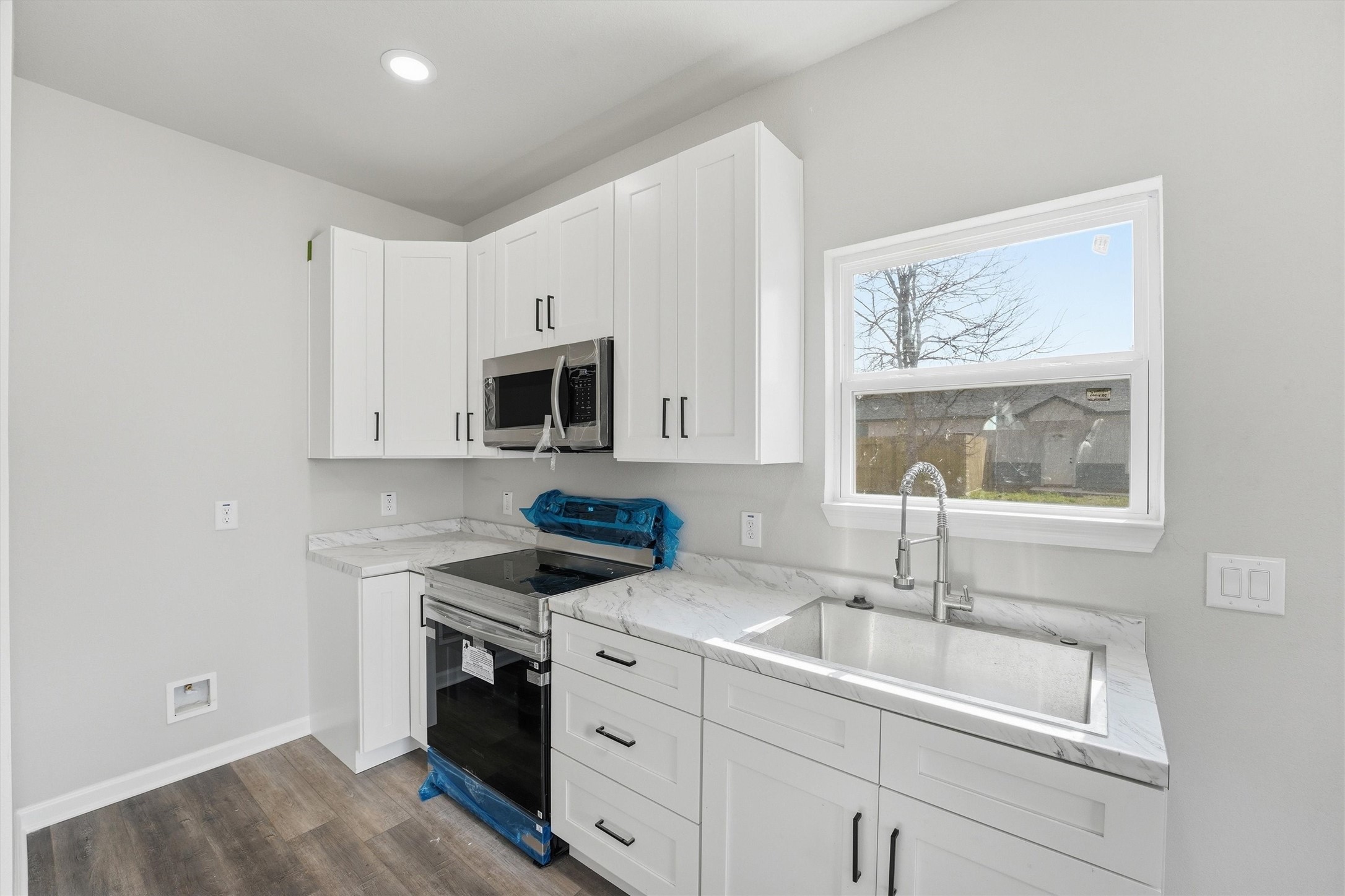 3789 Piney Point Property Photo 8