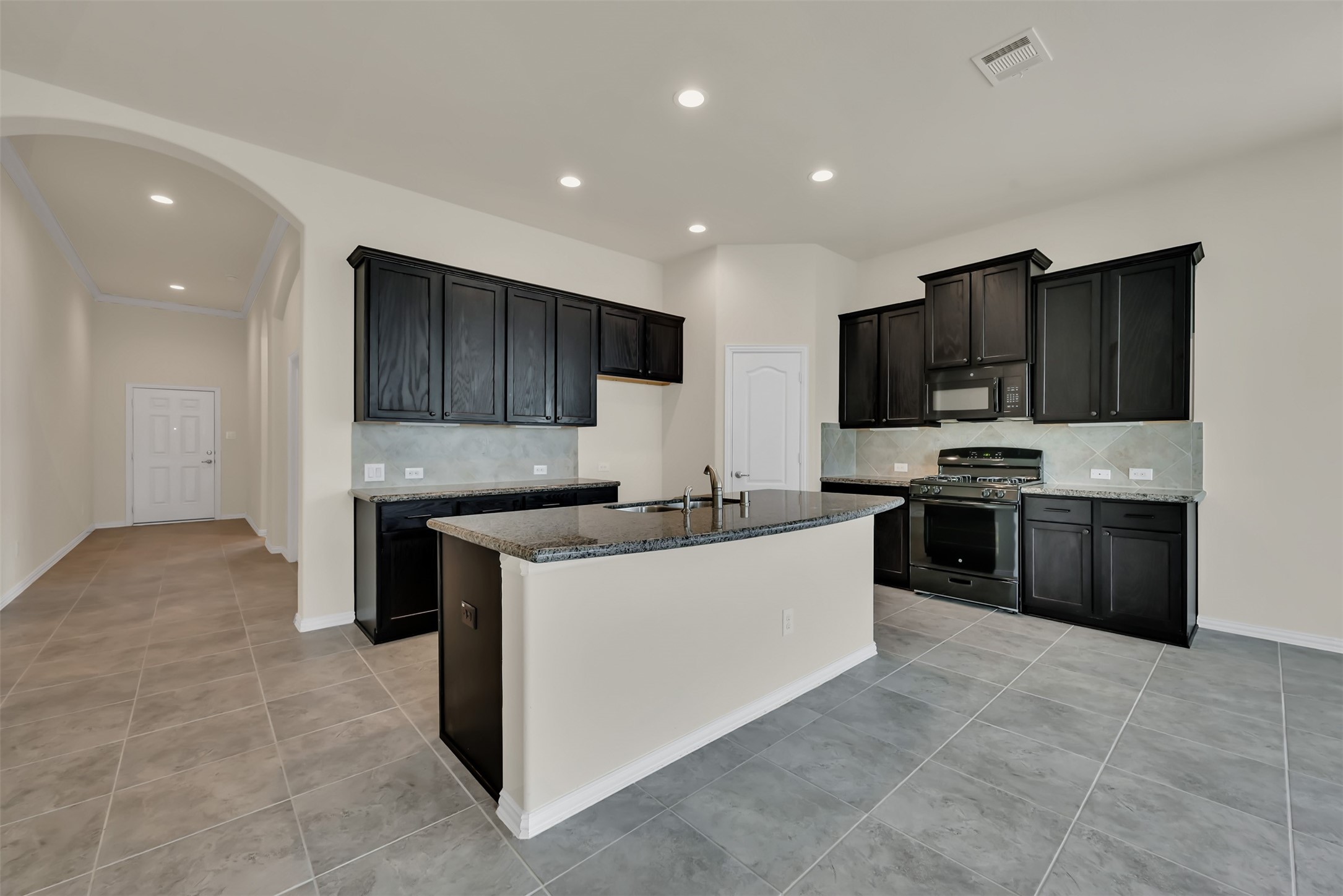 21331 Somerset Shores Crossing Property Photo 8