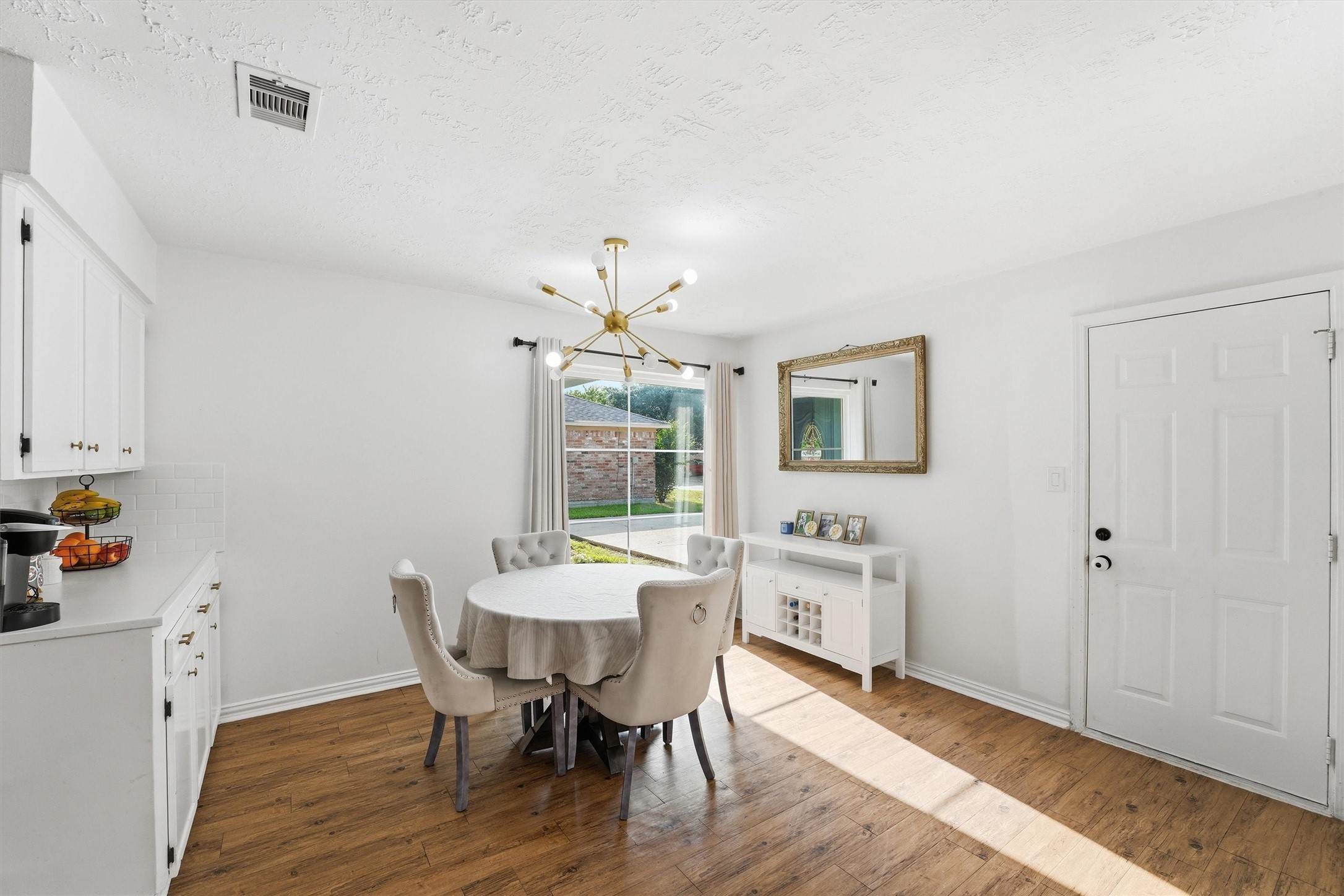 21031 Northern Colony Court Property Photo 8