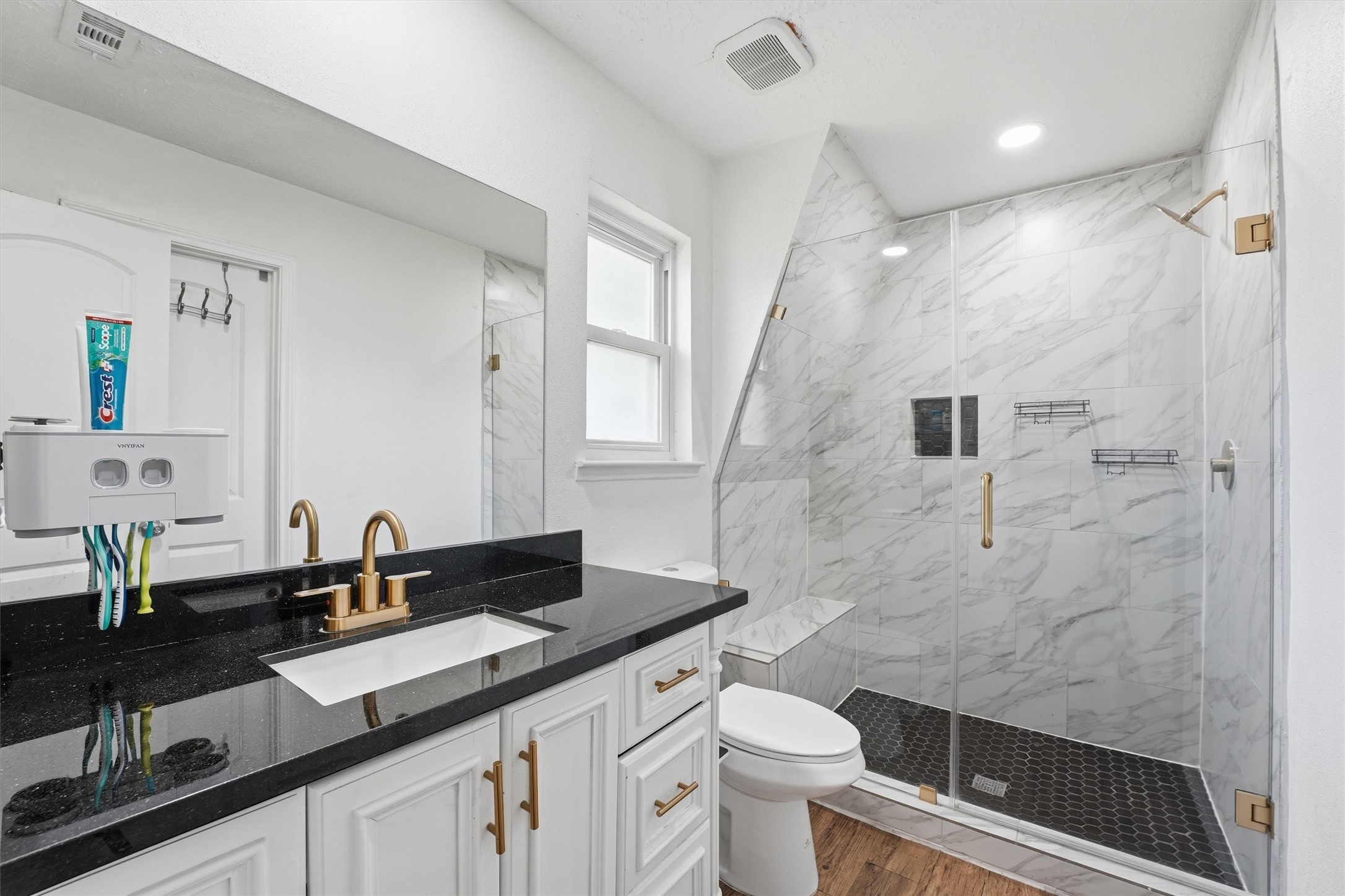 21031 Northern Colony Court Property Photo 10