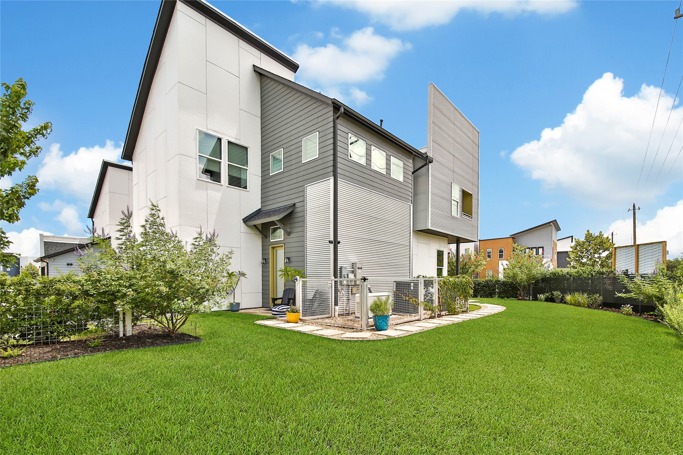 9847 Mocking Bird Hill Lane Property Photo 1