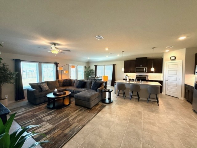 1403 Cascade Hills Drive Property Photo 3