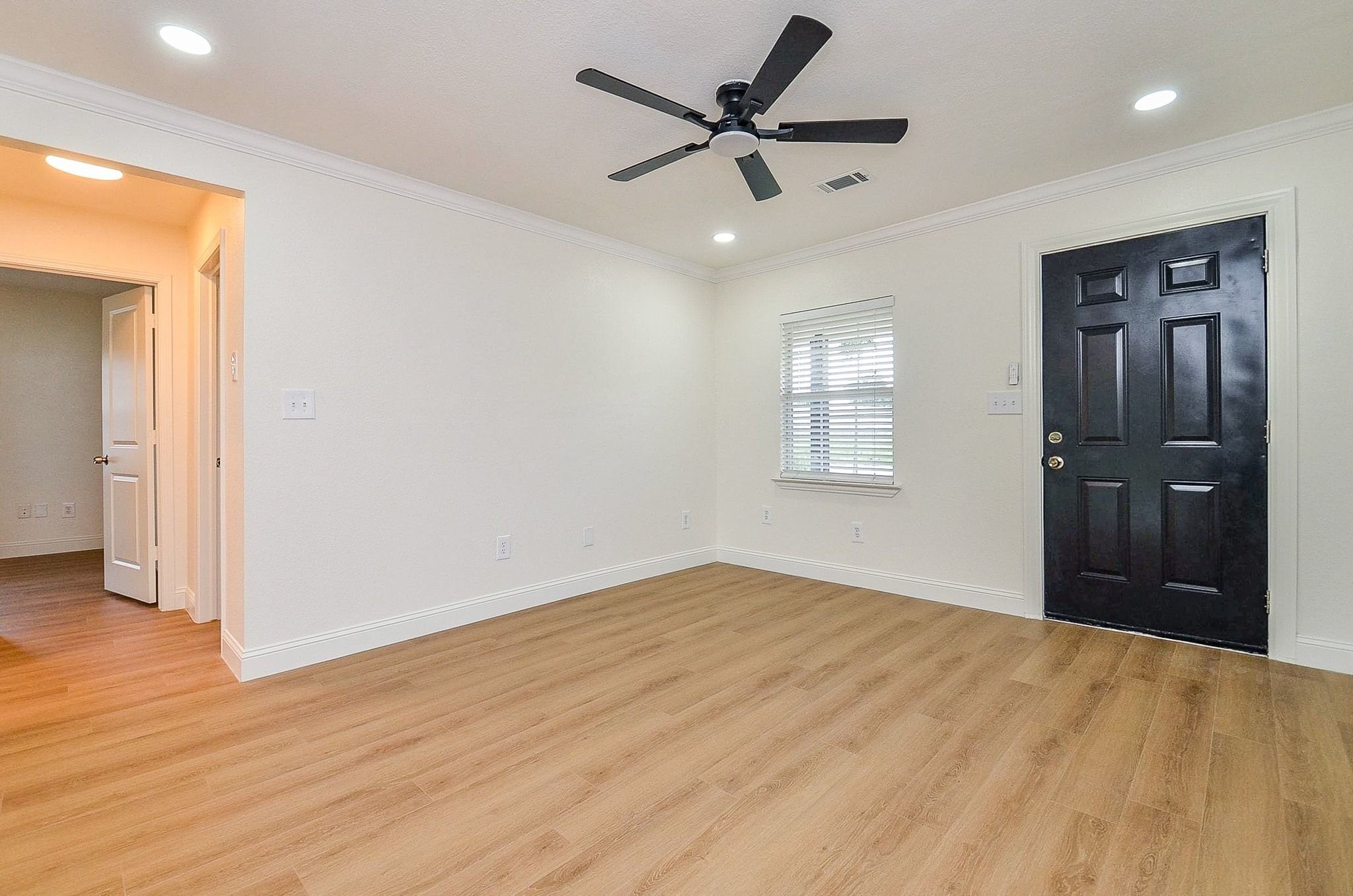 5710 Cherry Street Property Photo 2