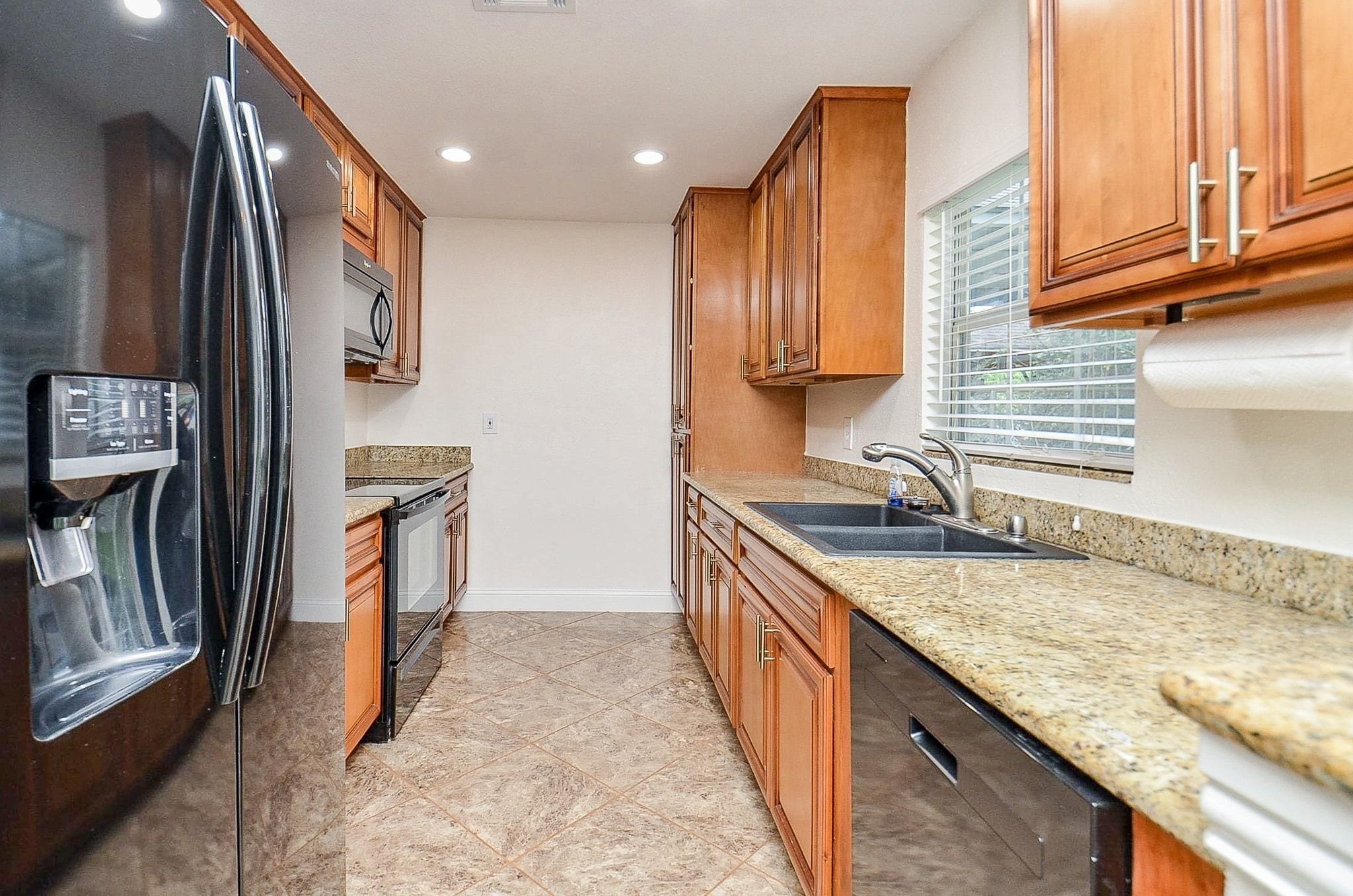 5710 Cherry Street Property Photo 8