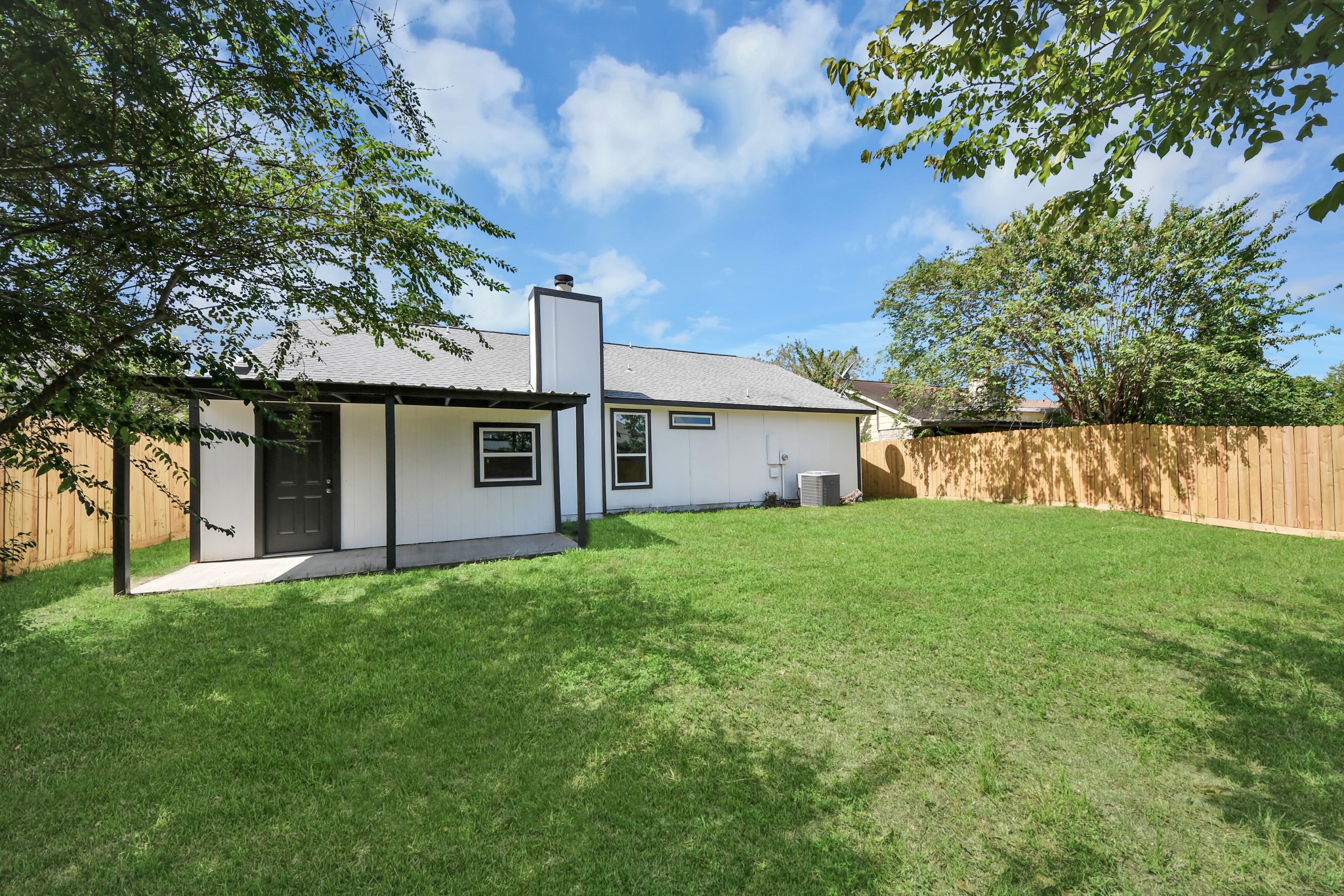 22814 Pebworth Place Property Photo 8