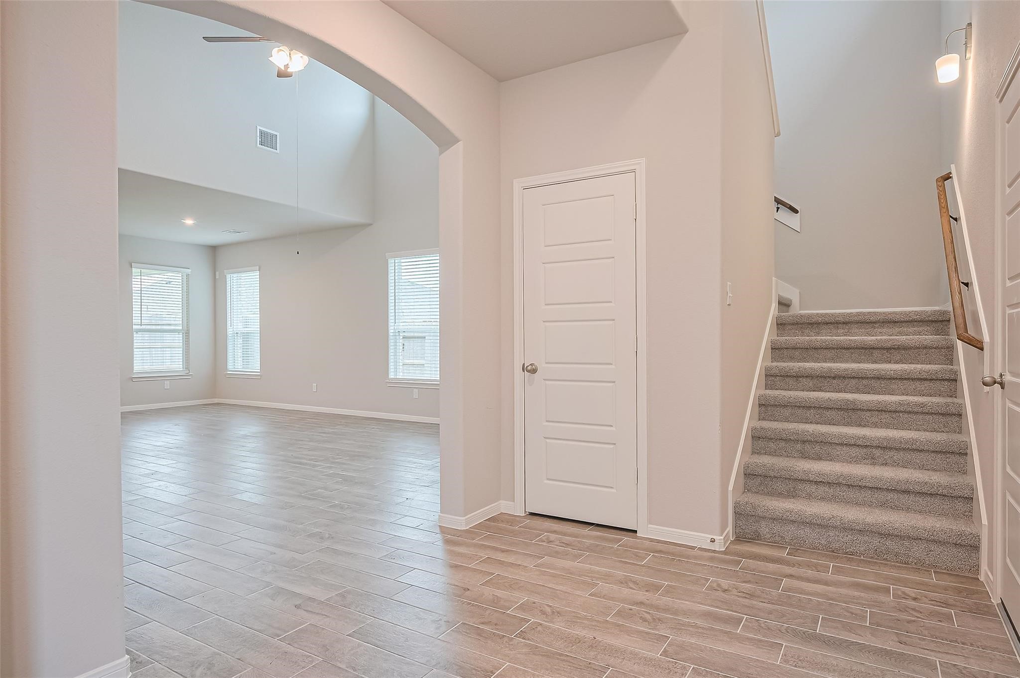 5122 Sedona Creek Dr Property Photo 4