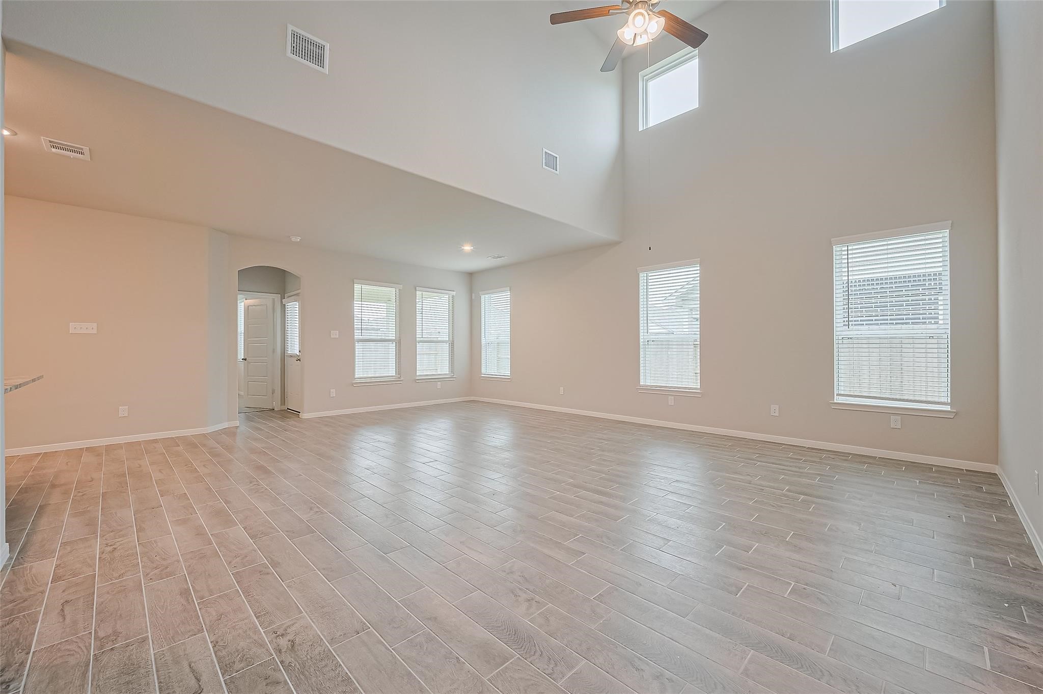 5122 Sedona Creek Dr Property Photo 7