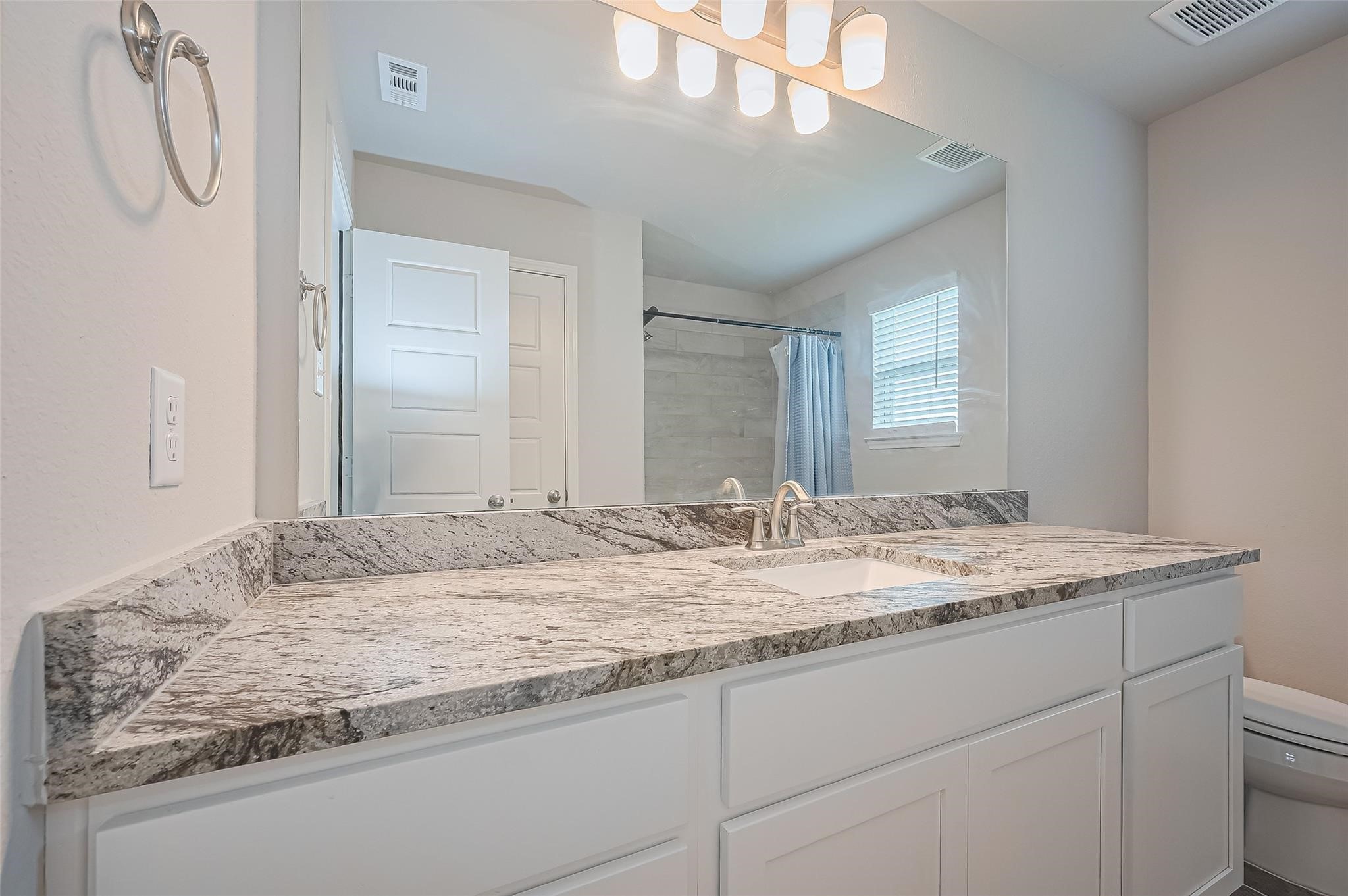 5122 Sedona Creek Dr Property Photo 35