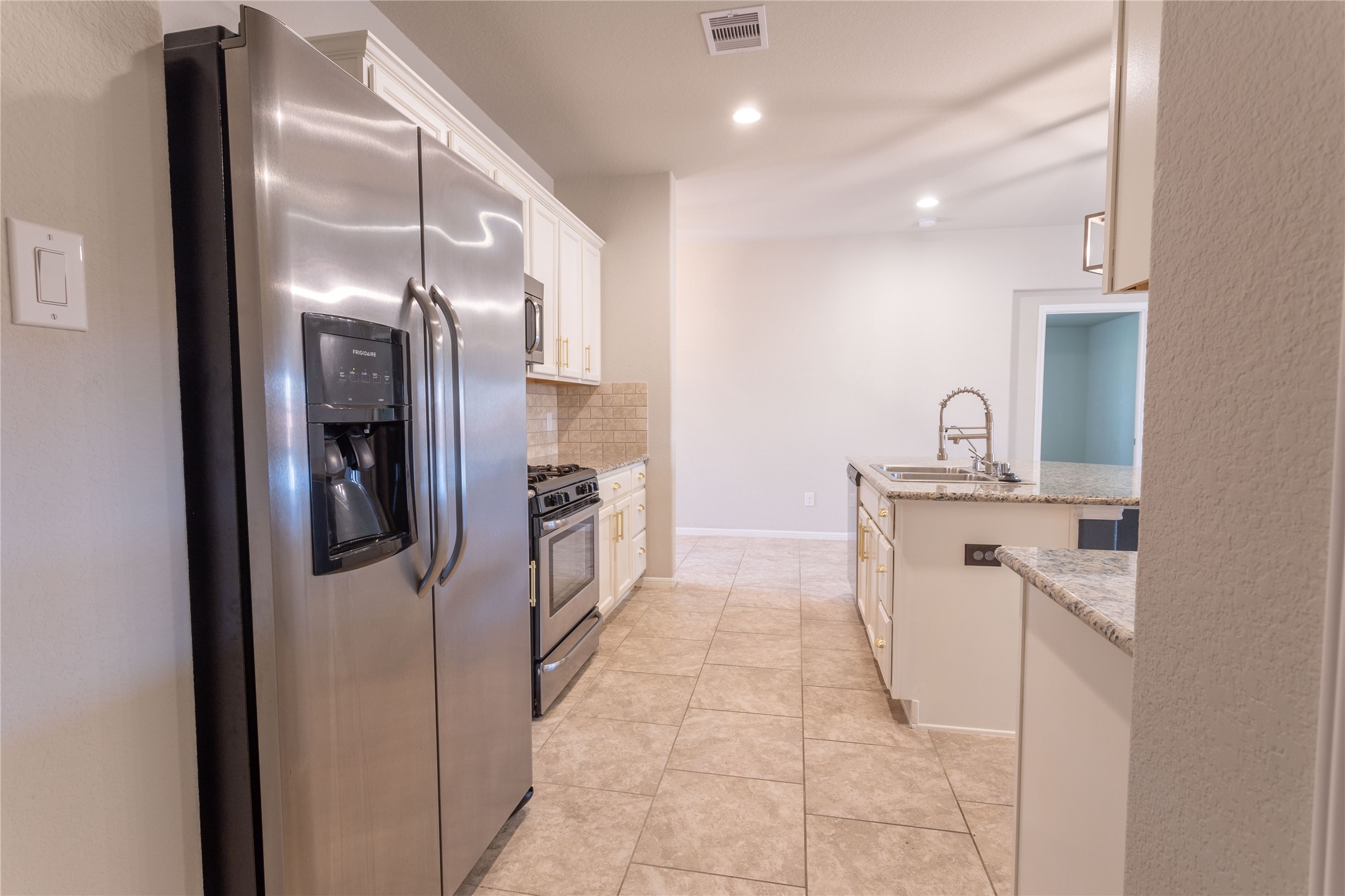 3018 Darlington Court Property Photo 17