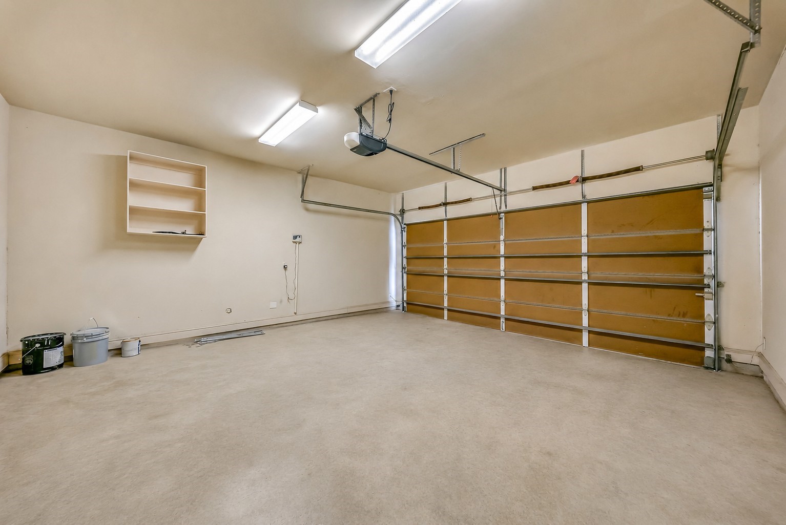 1616 Live Oak Street Property Photo 3