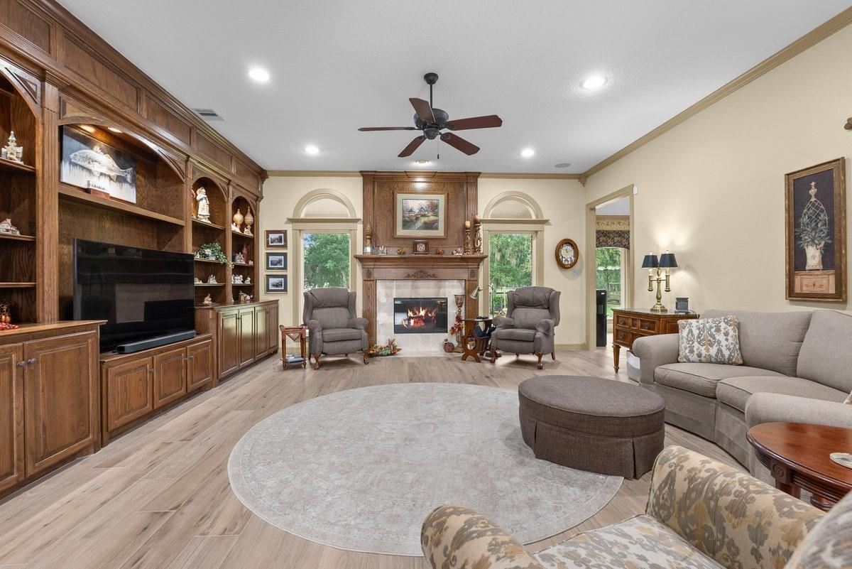 1303 China Grove Drive, Rosharon Tx 77583 Property Photo 8