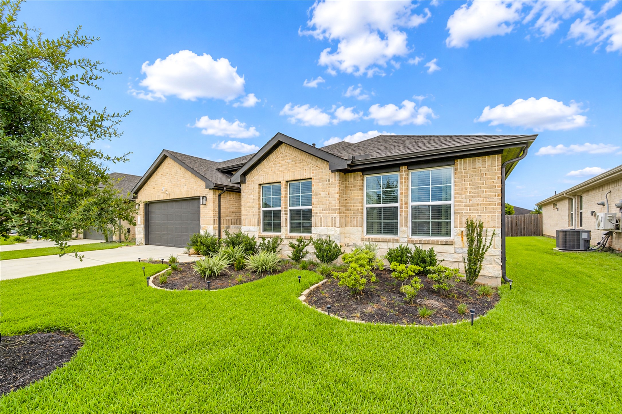 3238 Derry Hill Drive Property Photo 1