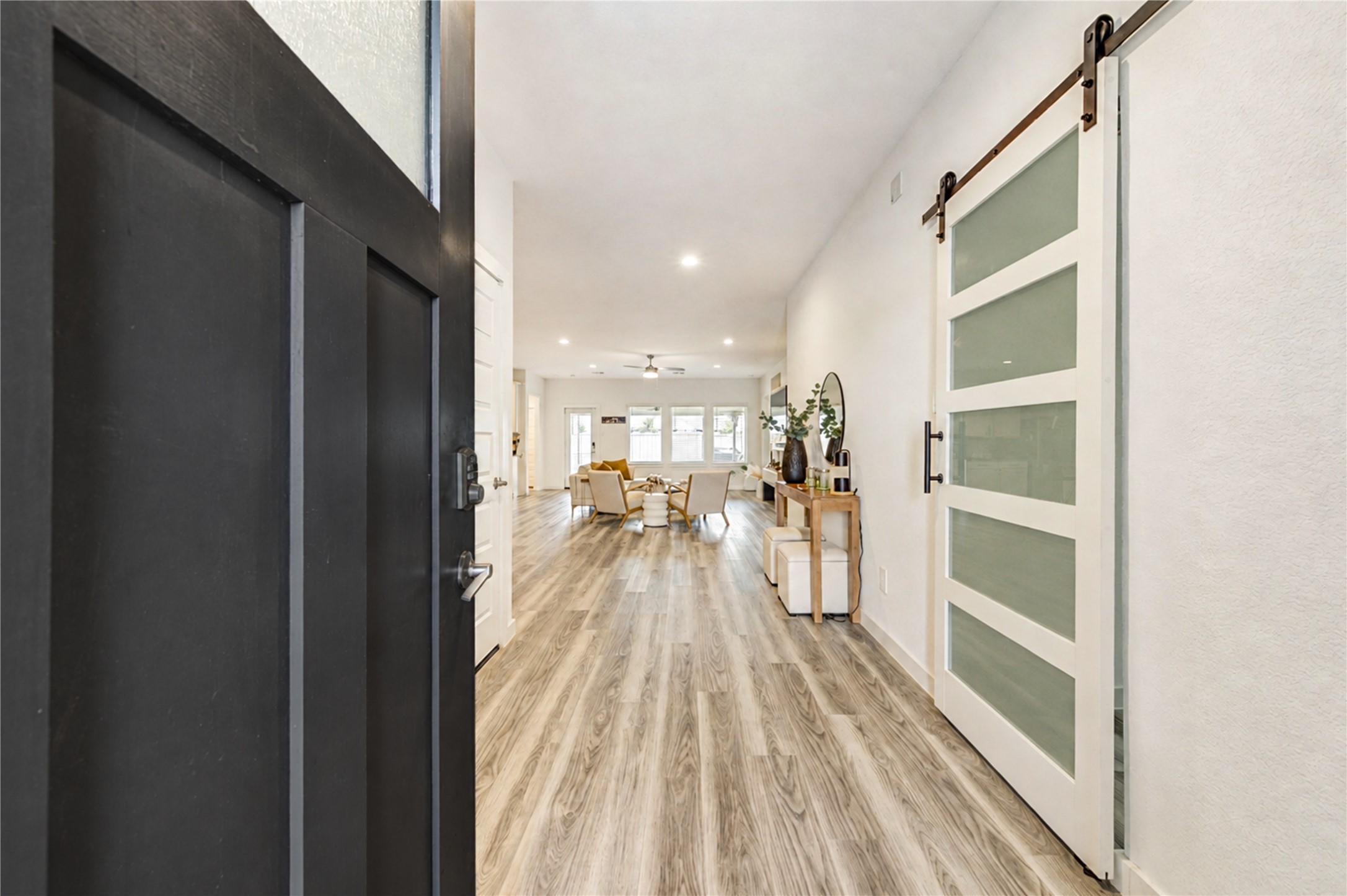 3238 Derry Hill Drive Property Photo 4