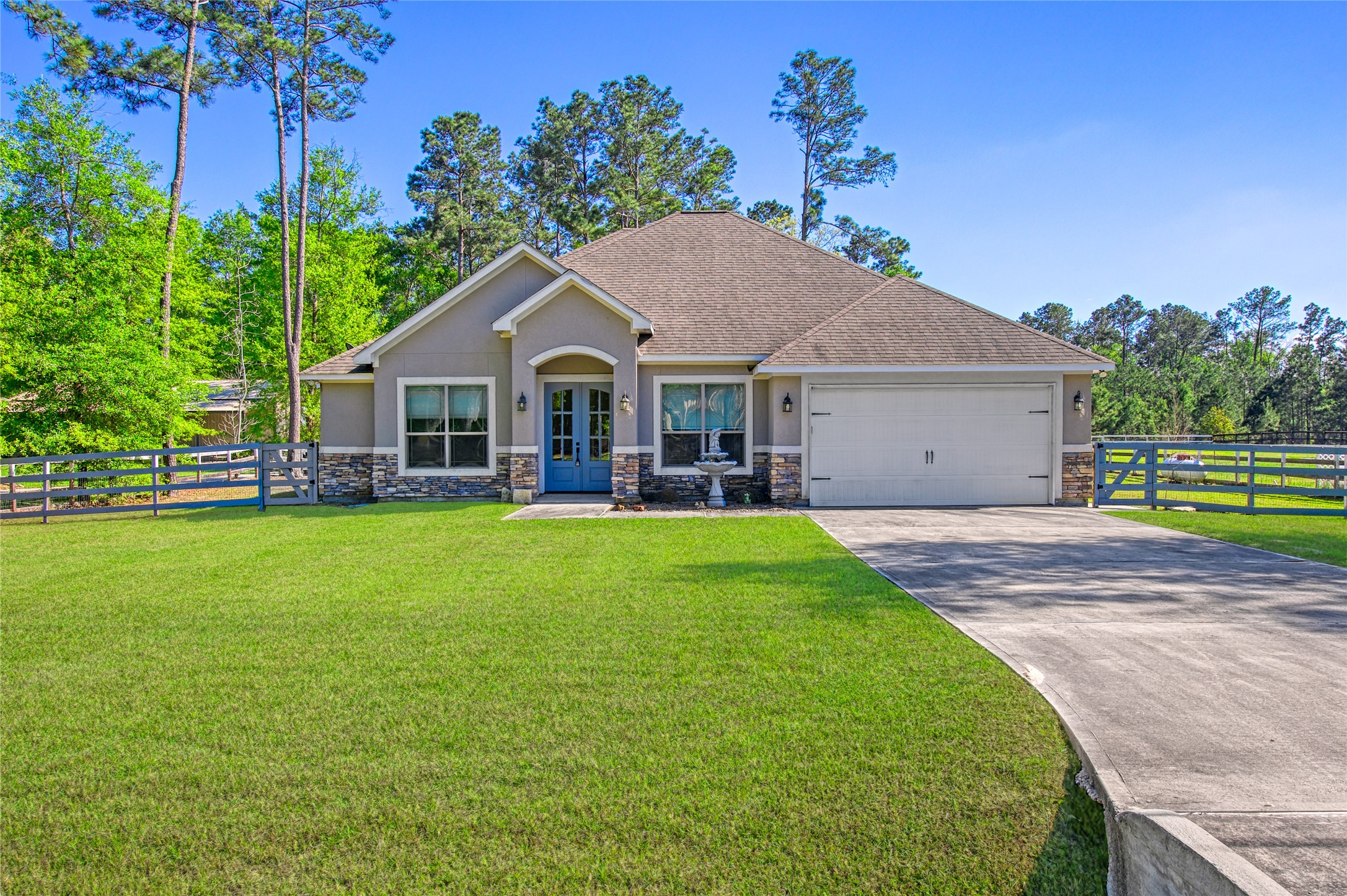 27684 Rio Blanco Drive Property Photo 1