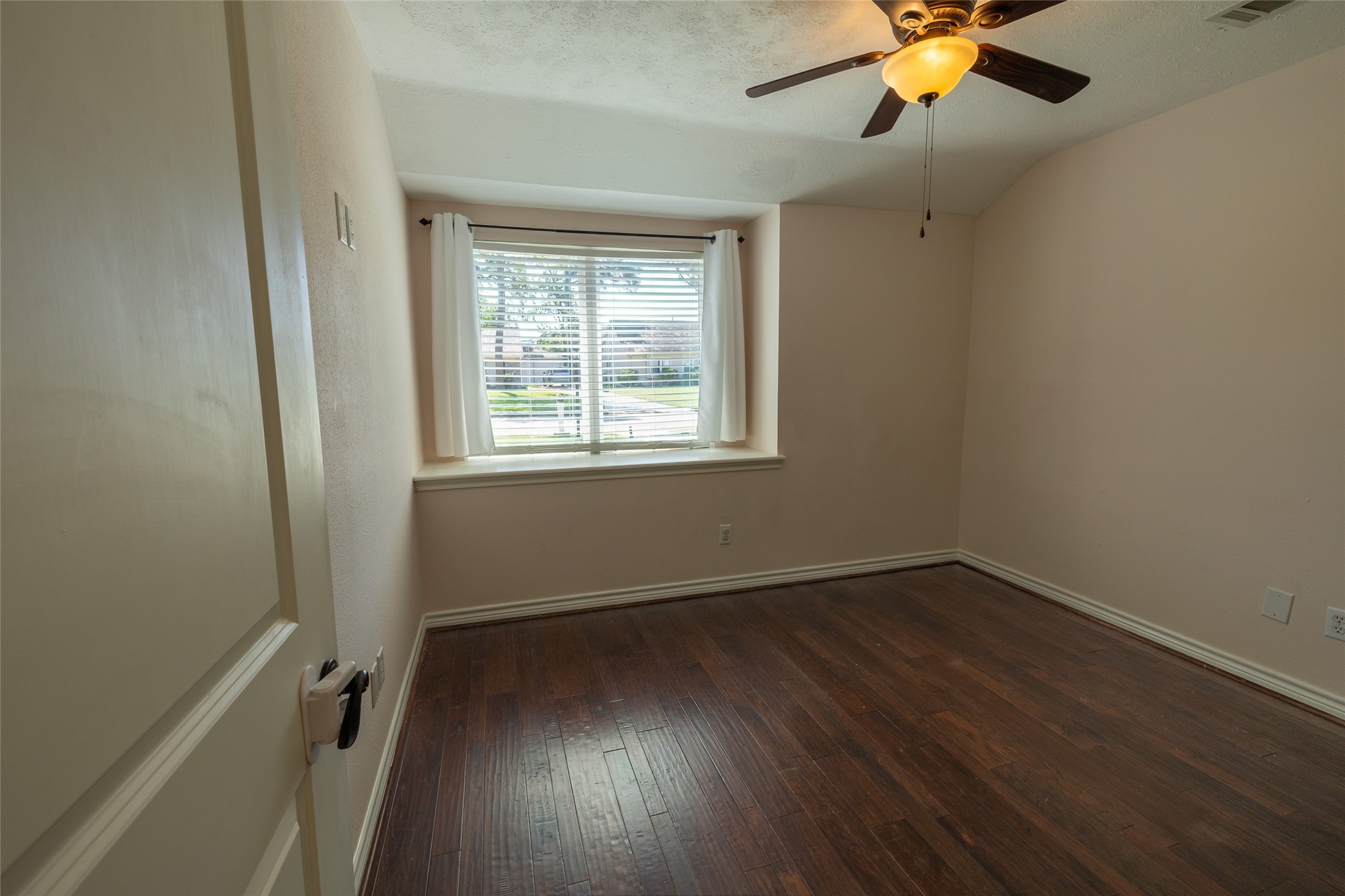 8226 Schaffer Lane Property Photo 20