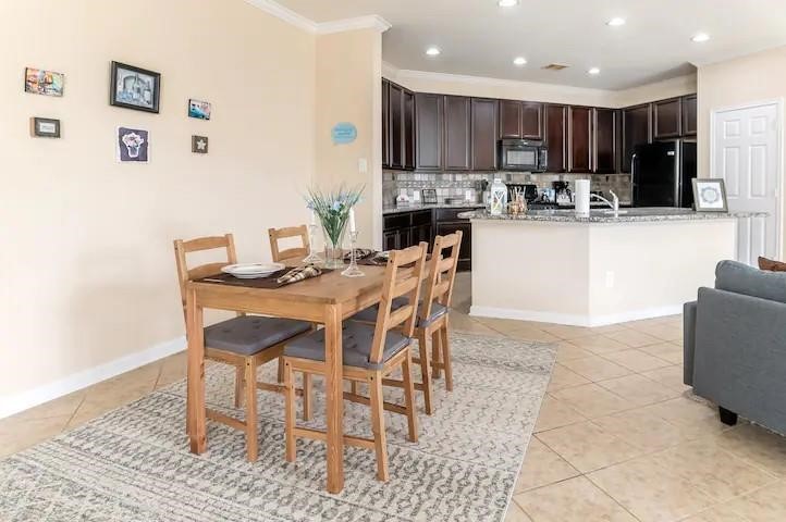 18630 White Ash Lane Property Photo 3