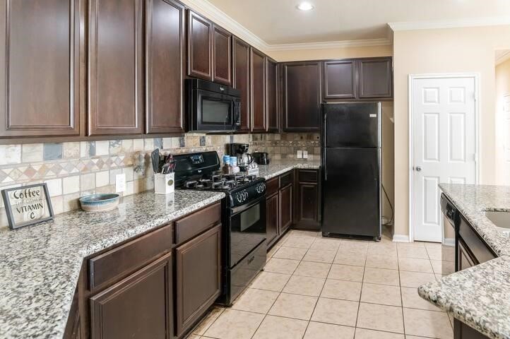 18630 White Ash Lane Property Photo 6