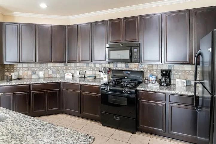 18630 White Ash Lane Property Photo 7
