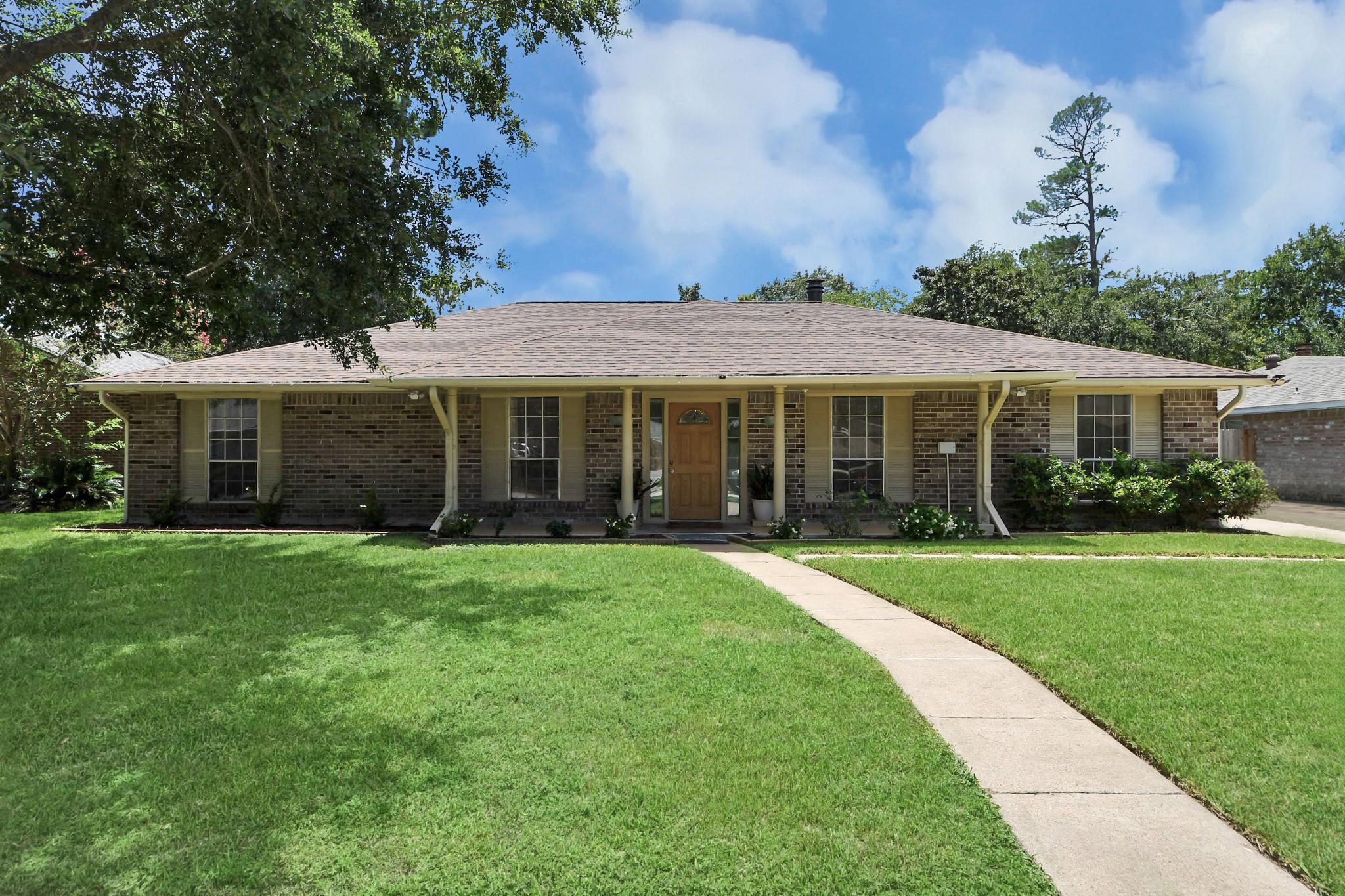 12415 Campos Drive, Houston Tx 77065 Property Photo 2
