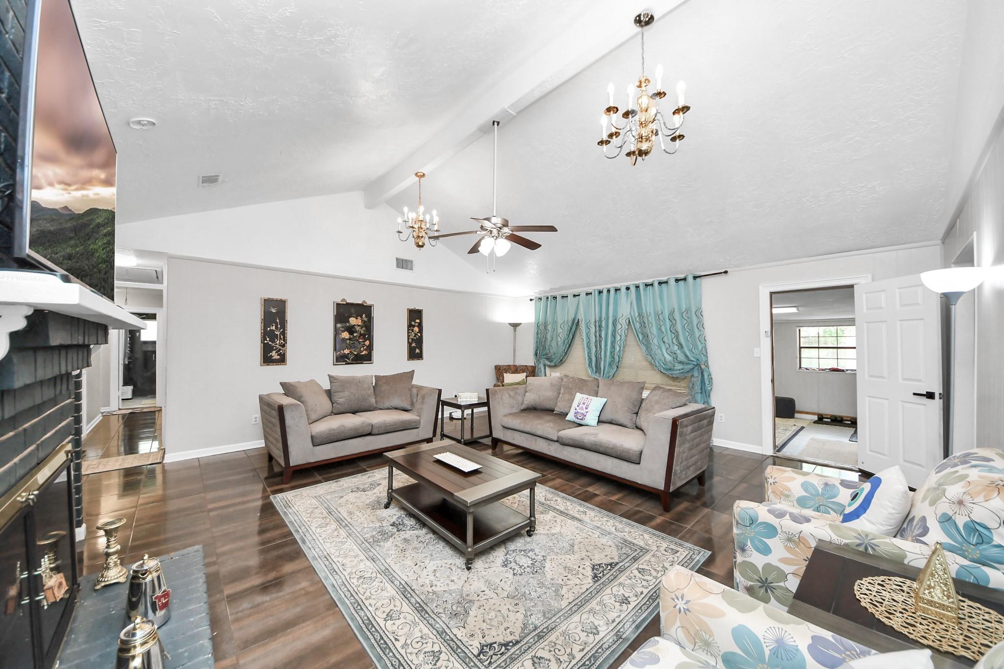 12415 Campos Drive, Houston Tx 77065 Property Photo 13