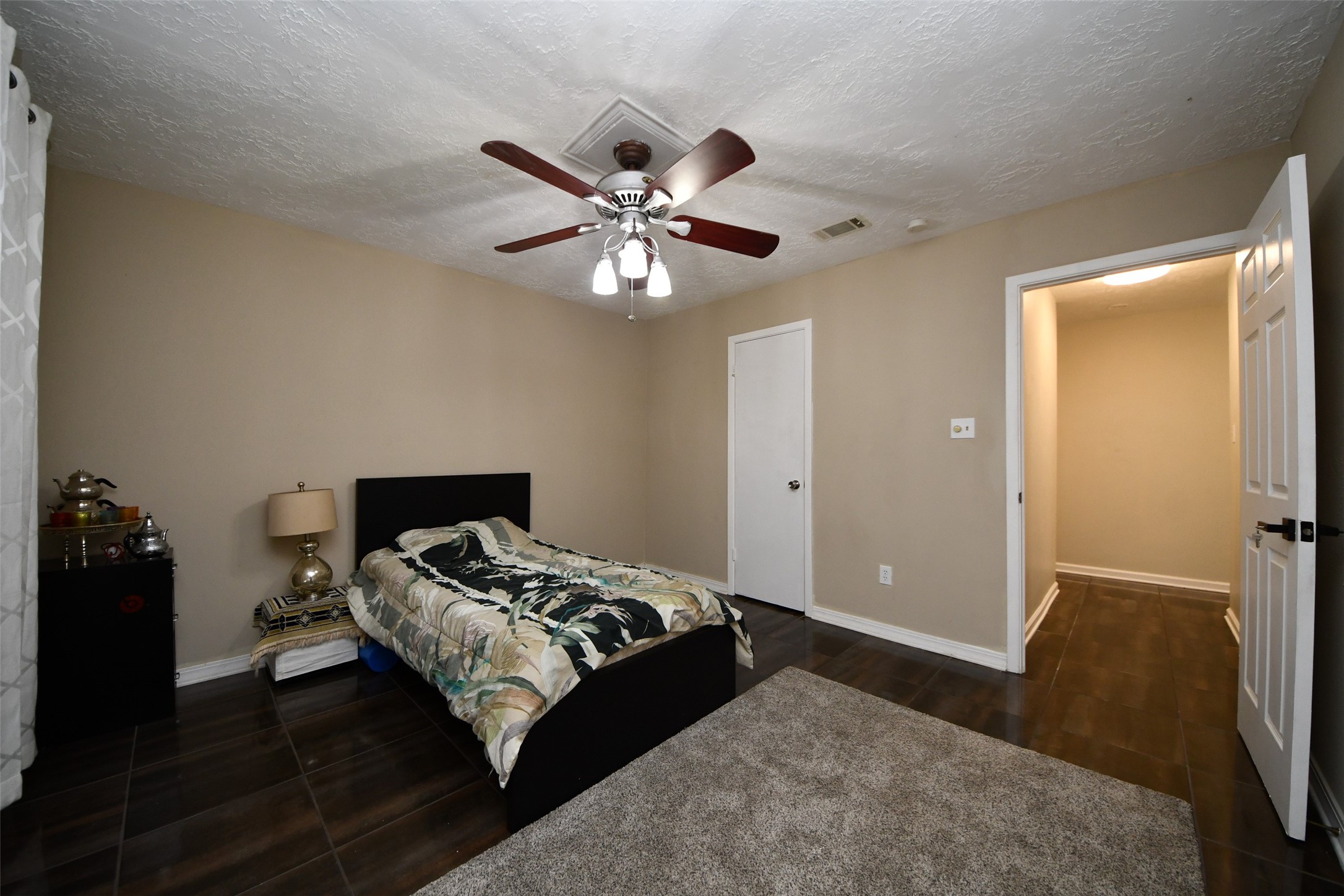 12415 Campos Drive Property Photo 30
