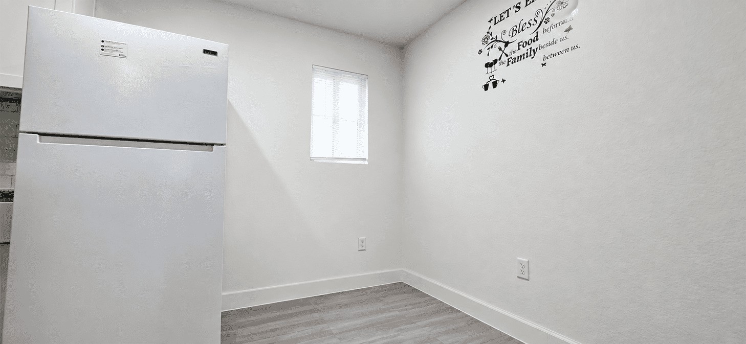 4404 Bellfort Ave 8 Property Photo 6