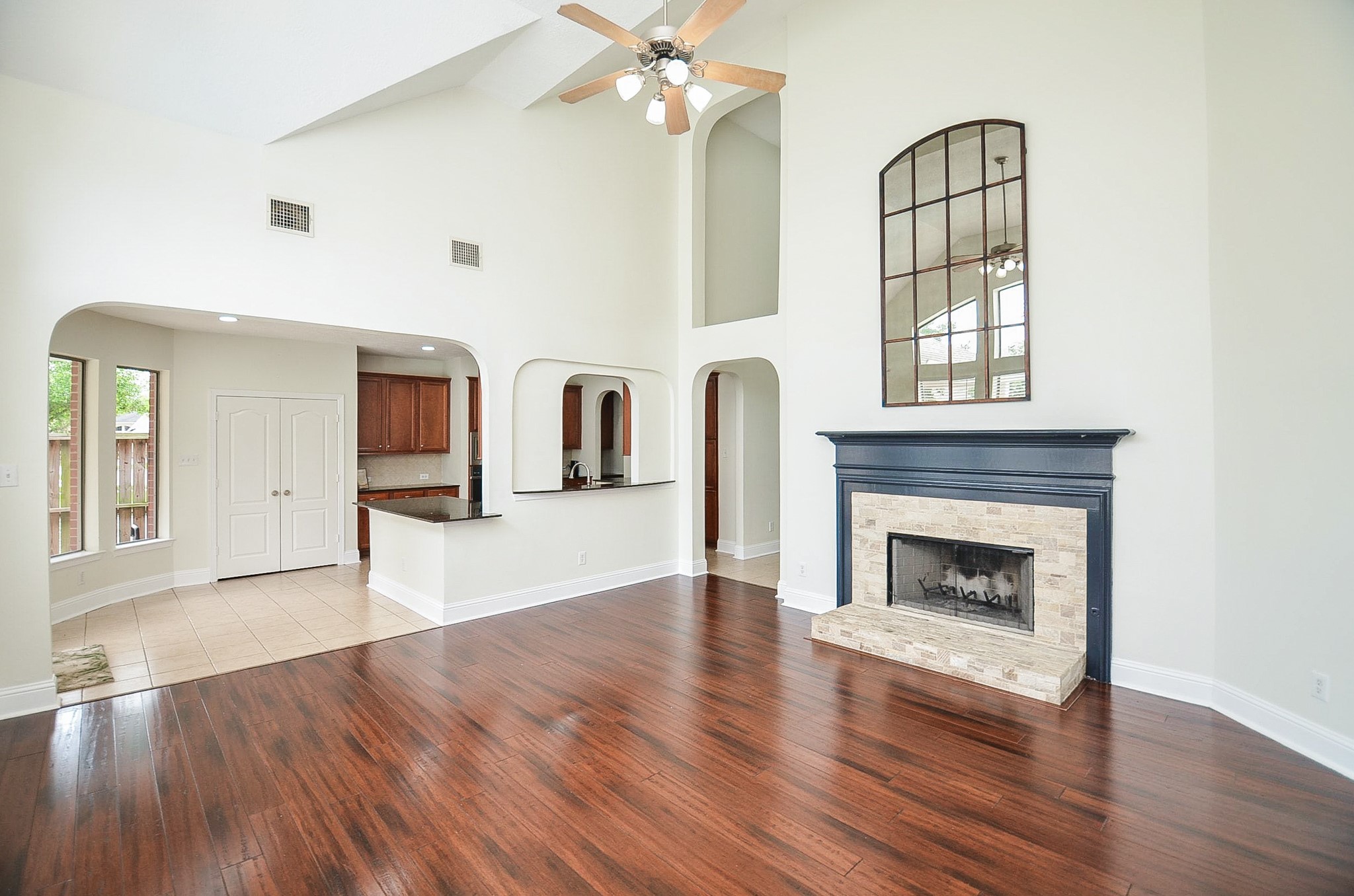 2735 Driftwood Drive Property Photo 8