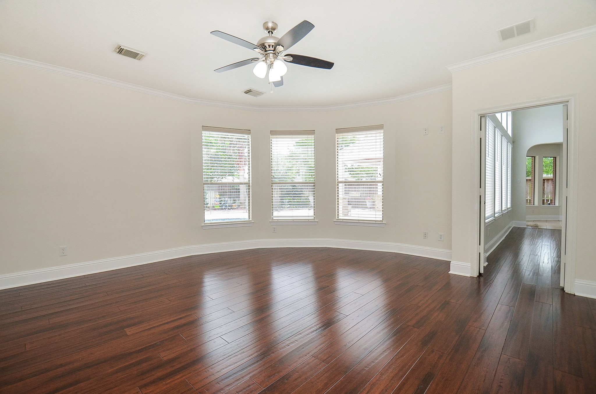 2735 Driftwood Drive Property Photo 14