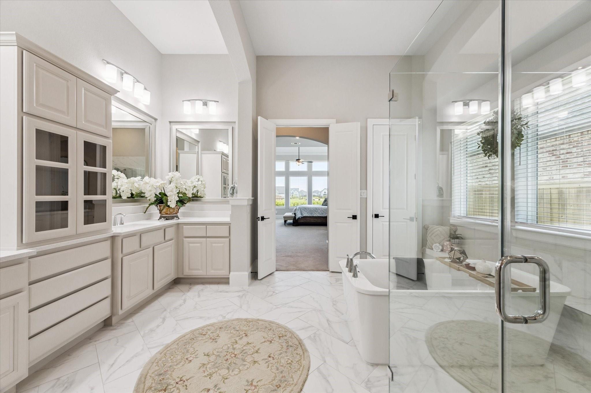 2547 Sandy Lake Drive, Friendswood TX 77546 Property Photo 1