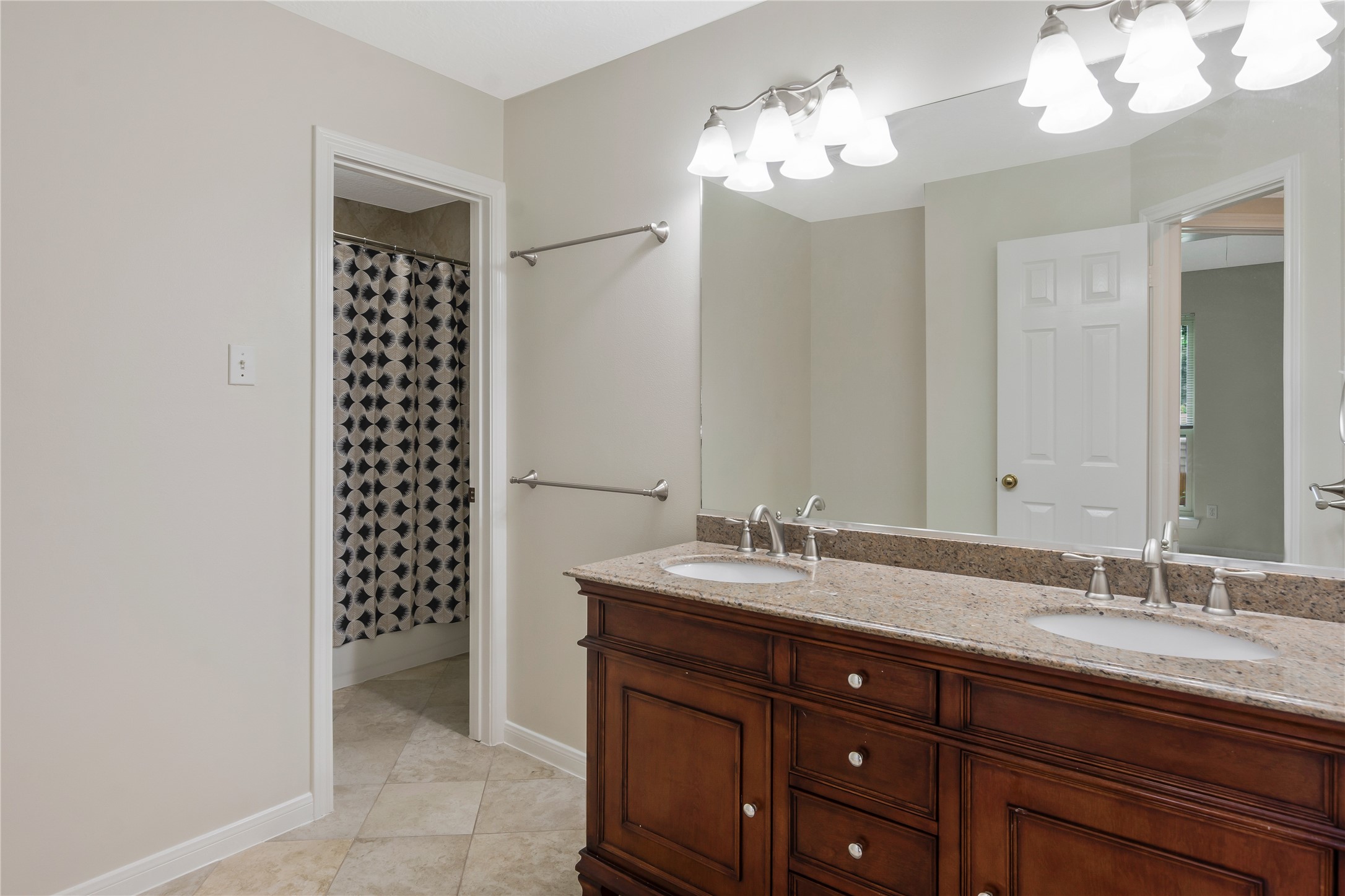16410 Avenplace Road Property Photo 14