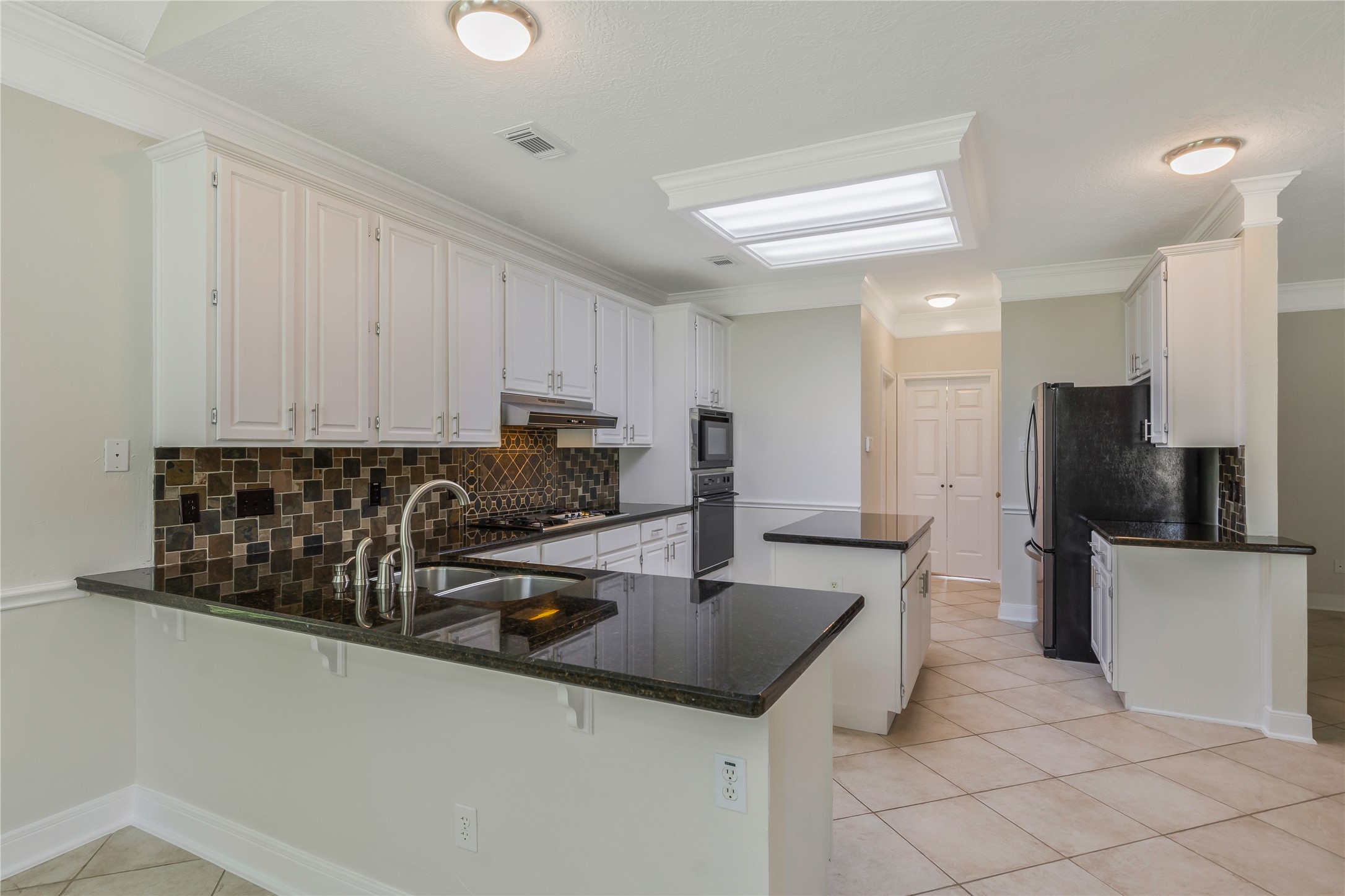 16410 Avenplace Road Property Photo 20