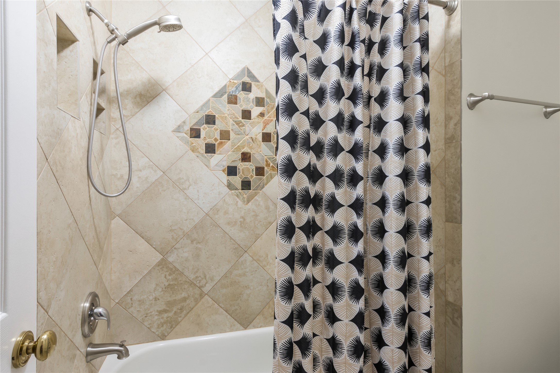 16410 Avenplace Road Property Photo 31