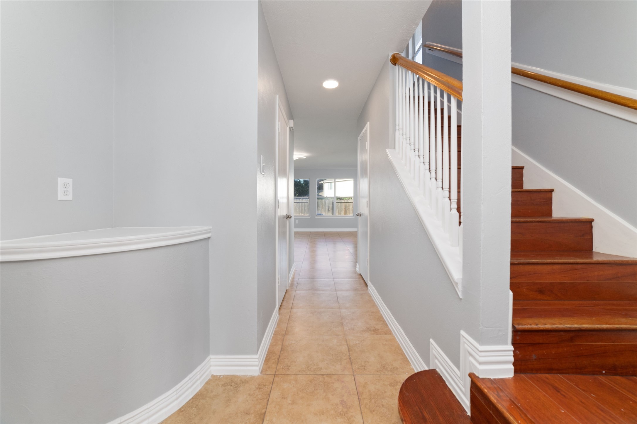 12418 Magnolia Canyon Property Photo 3