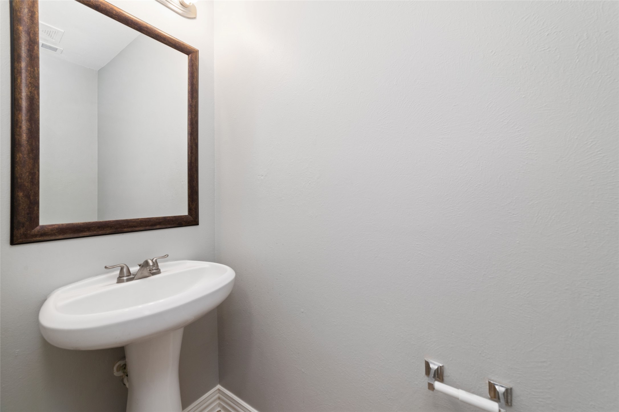 12418 Magnolia Canyon Property Photo 4