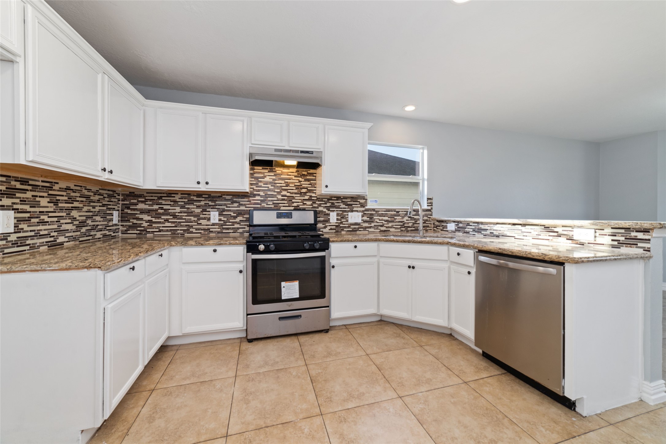 12418 Magnolia Canyon Property Photo 10