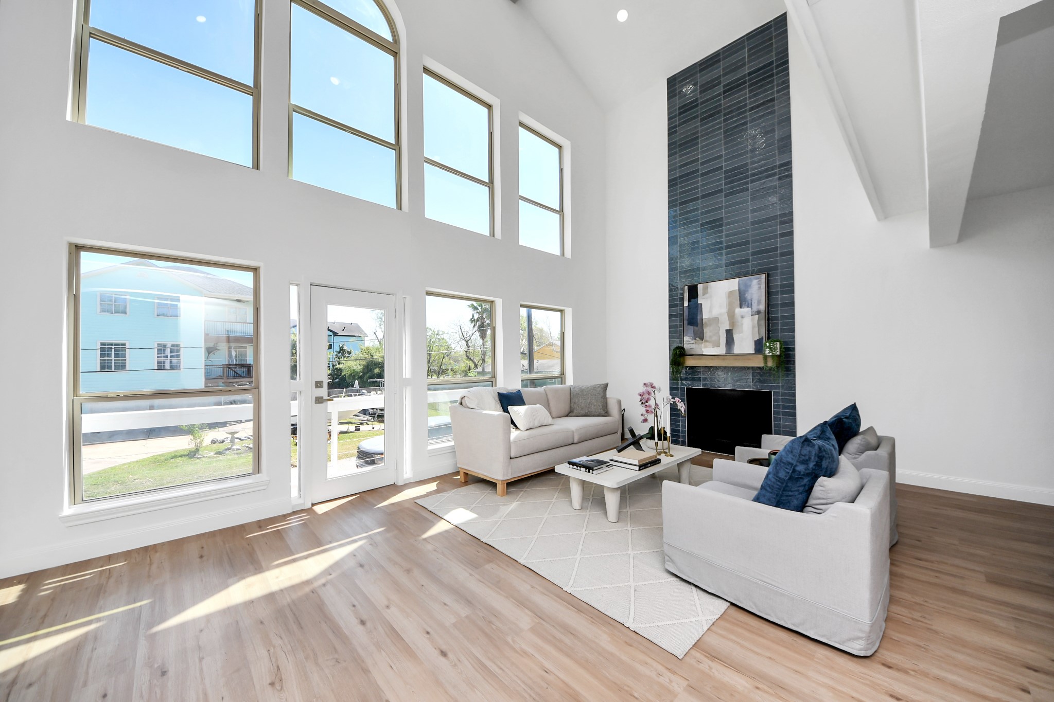 300 Narcissus Road Property Photo 12