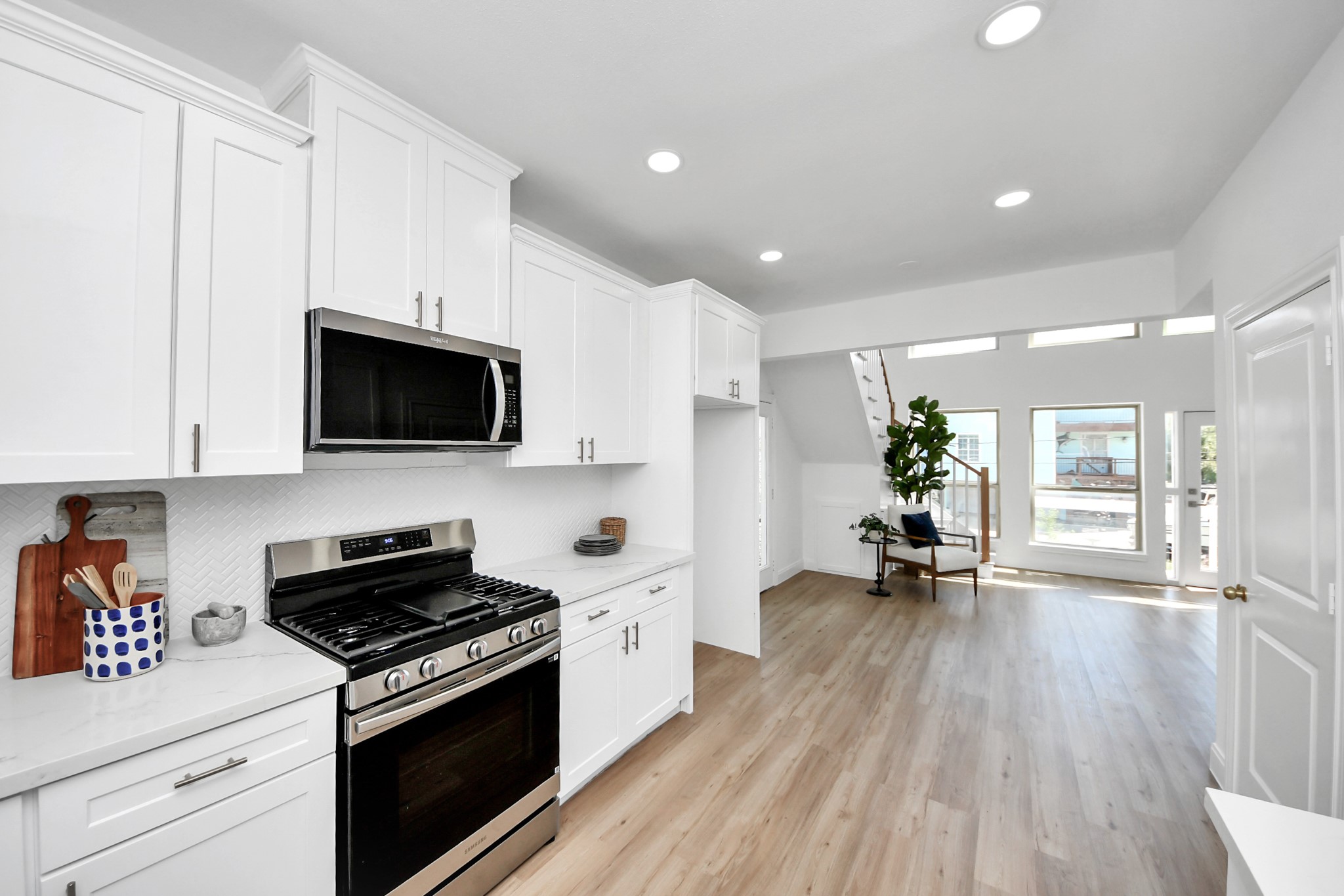 300 Narcissus Road Property Photo 25