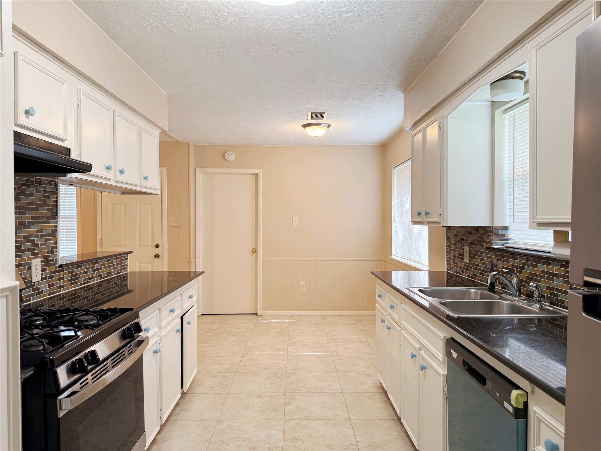 13430 Exton Lane Property Photo 14