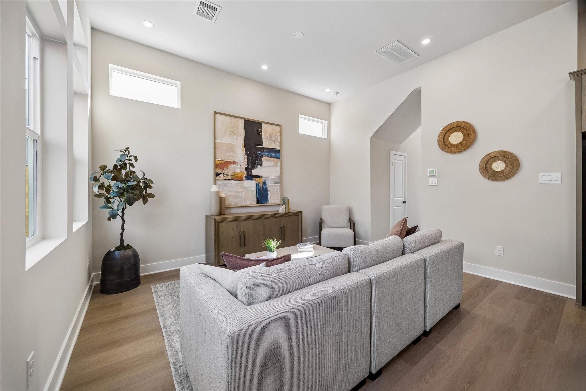 6704 Zaken Road, Houston Tx 77091 Property Photo 8