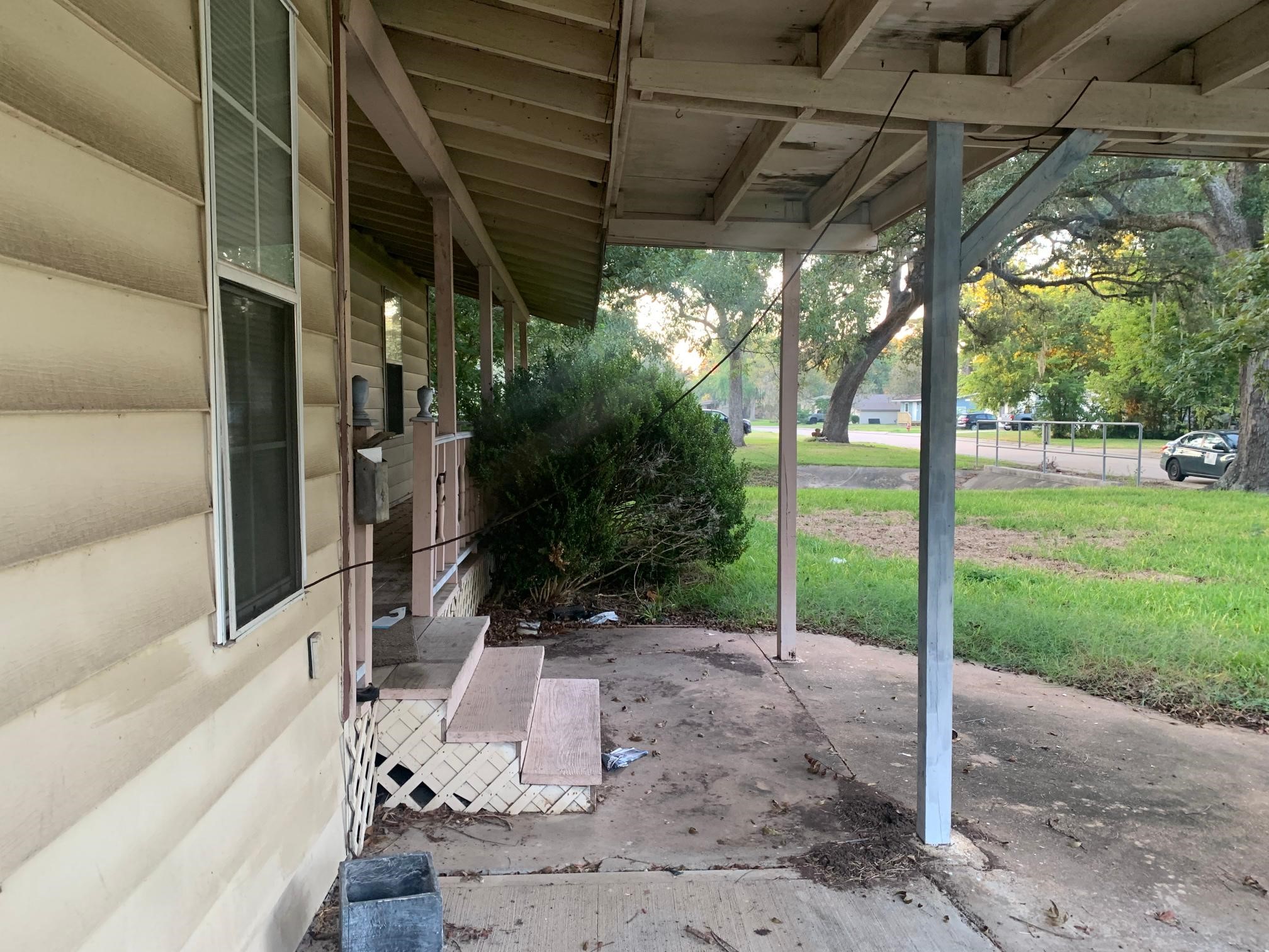 215 Jasmine Street Property Photo 5