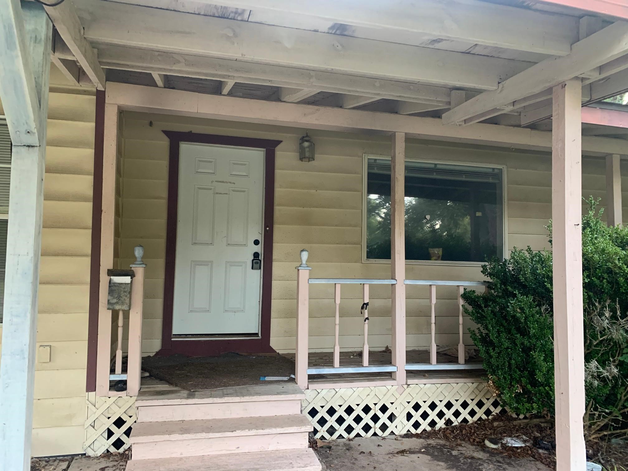 215 Jasmine Street Property Photo 6