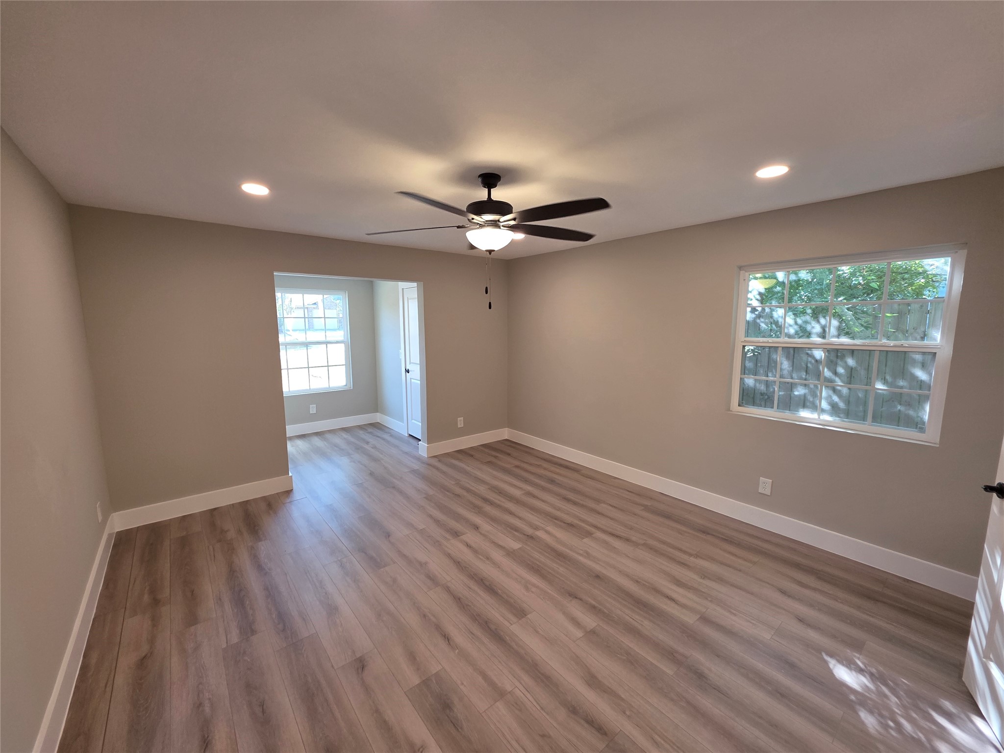 10731 Hillside Drive Property Photo 12