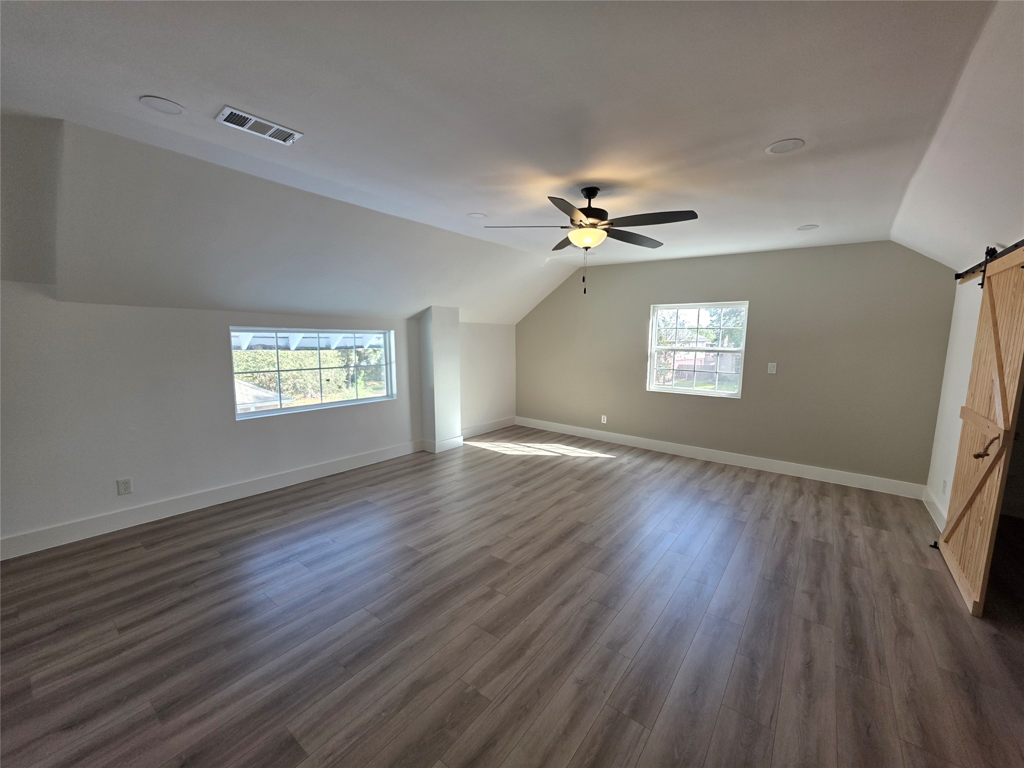 10731 Hillside Drive Property Photo 18