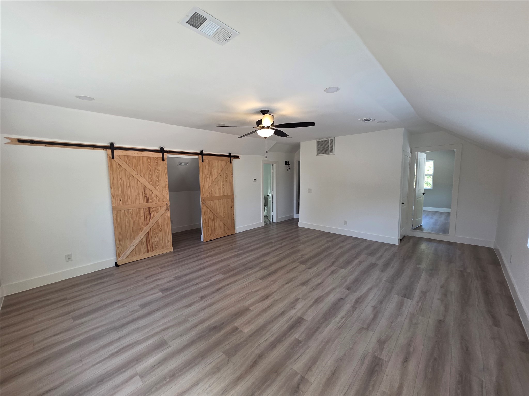 10731 Hillside Drive Property Photo 19