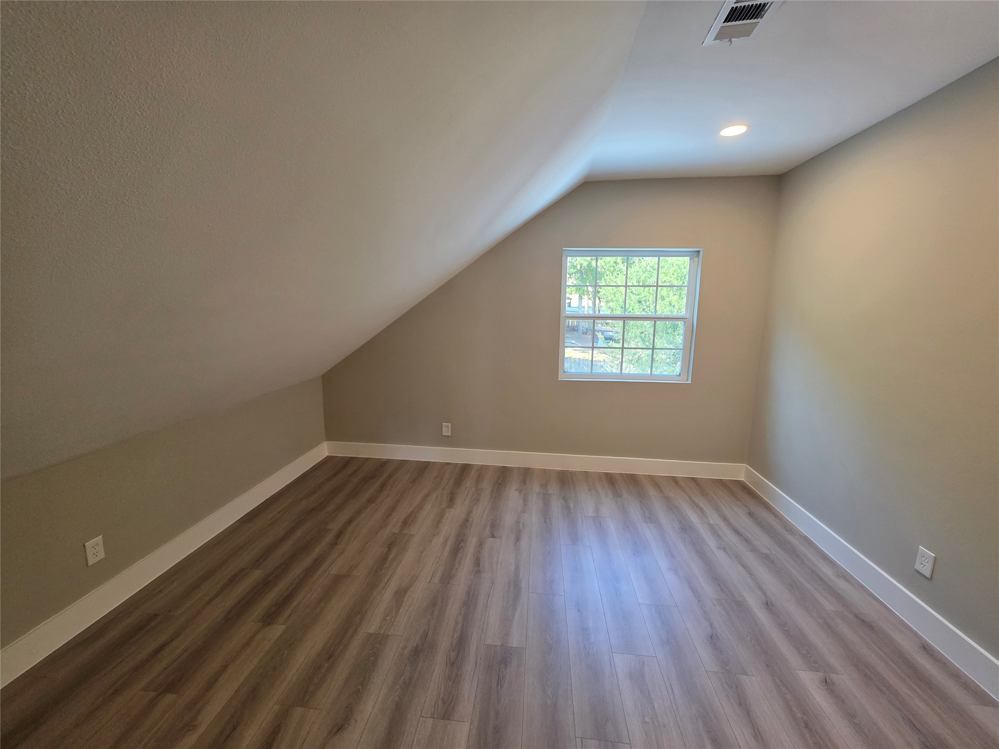 10731 Hillside Drive Property Photo 22