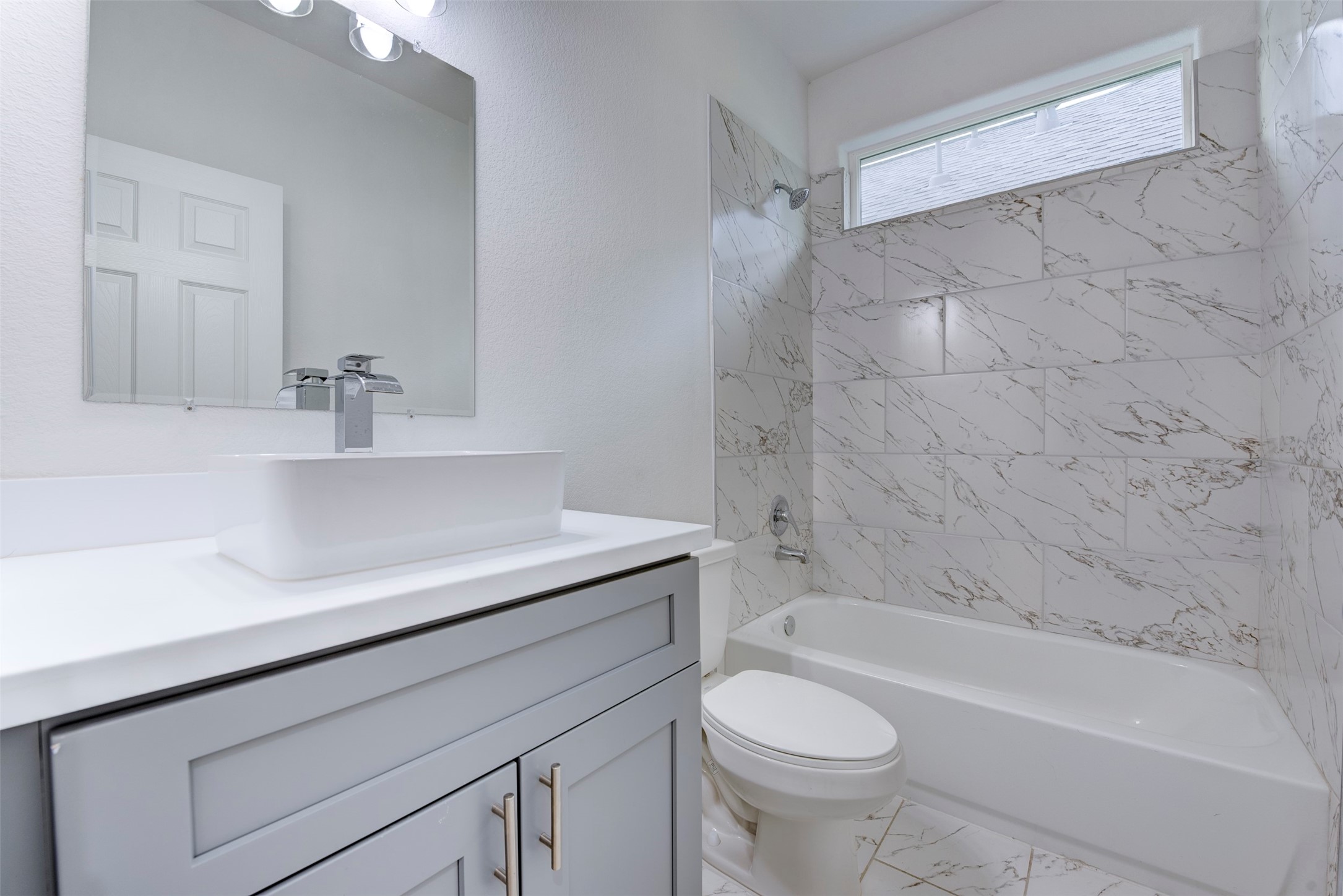 8202 Homewood Lane E Property Photo 30